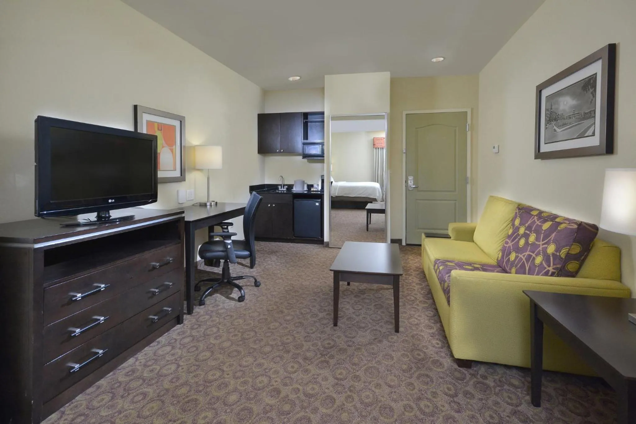 Photo of the whole room in Holiday Inn Express Hotel & Suites Clemson - University Area by IHG