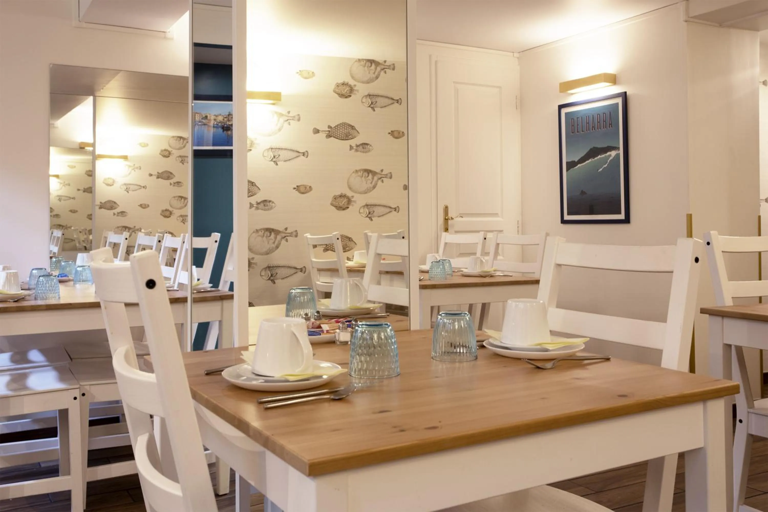 Breakfast in Hotel Le Relais Saint-Jacques