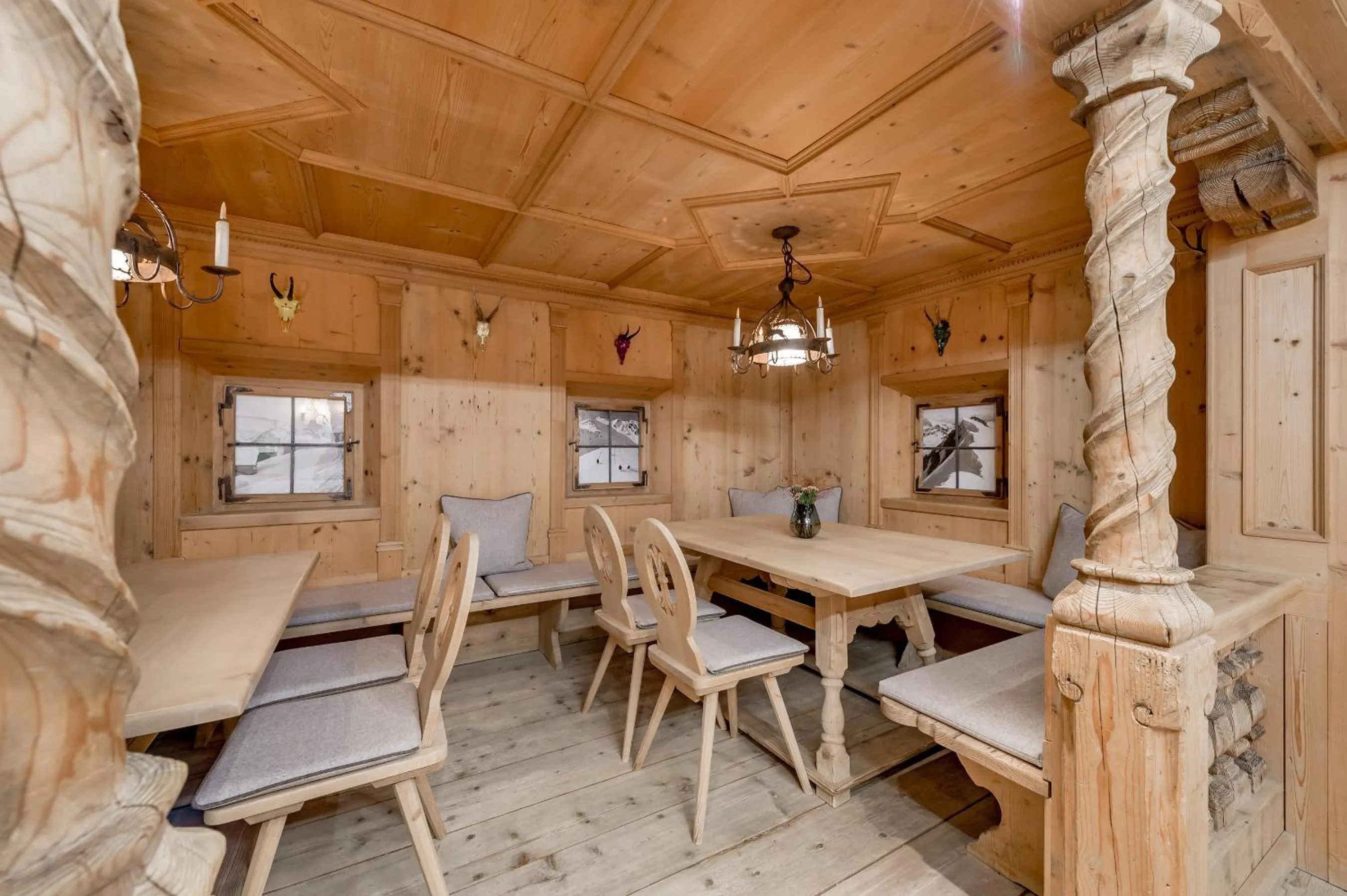 Lounge or bar in Hotel Tyrolerhof