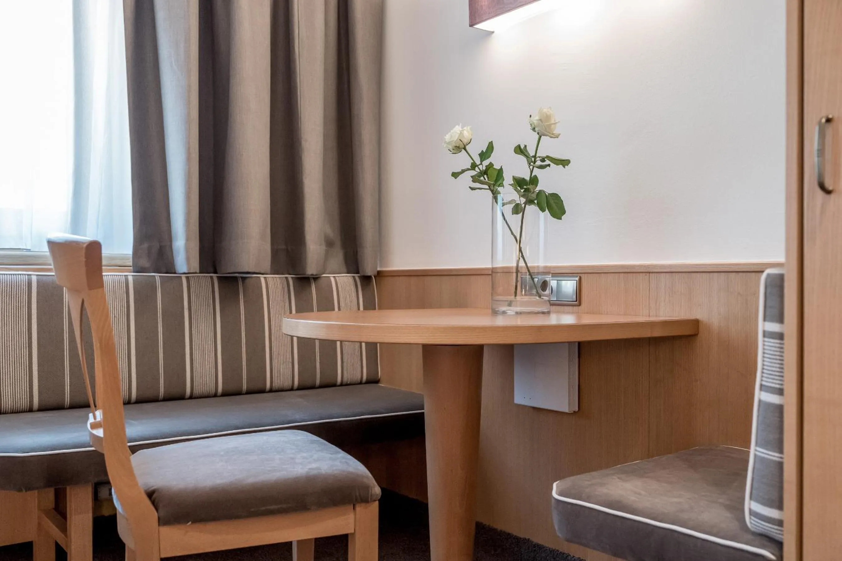 Seating area in Hotel Tyrolerhof