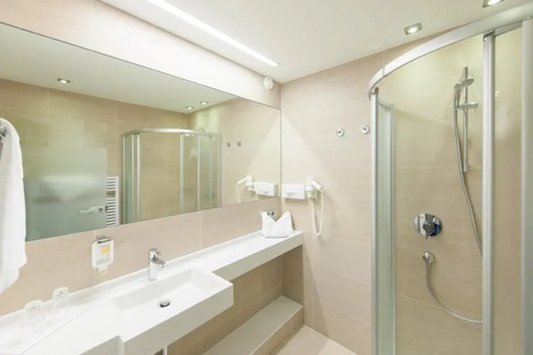 Bathroom in Hotel Tyrolerhof