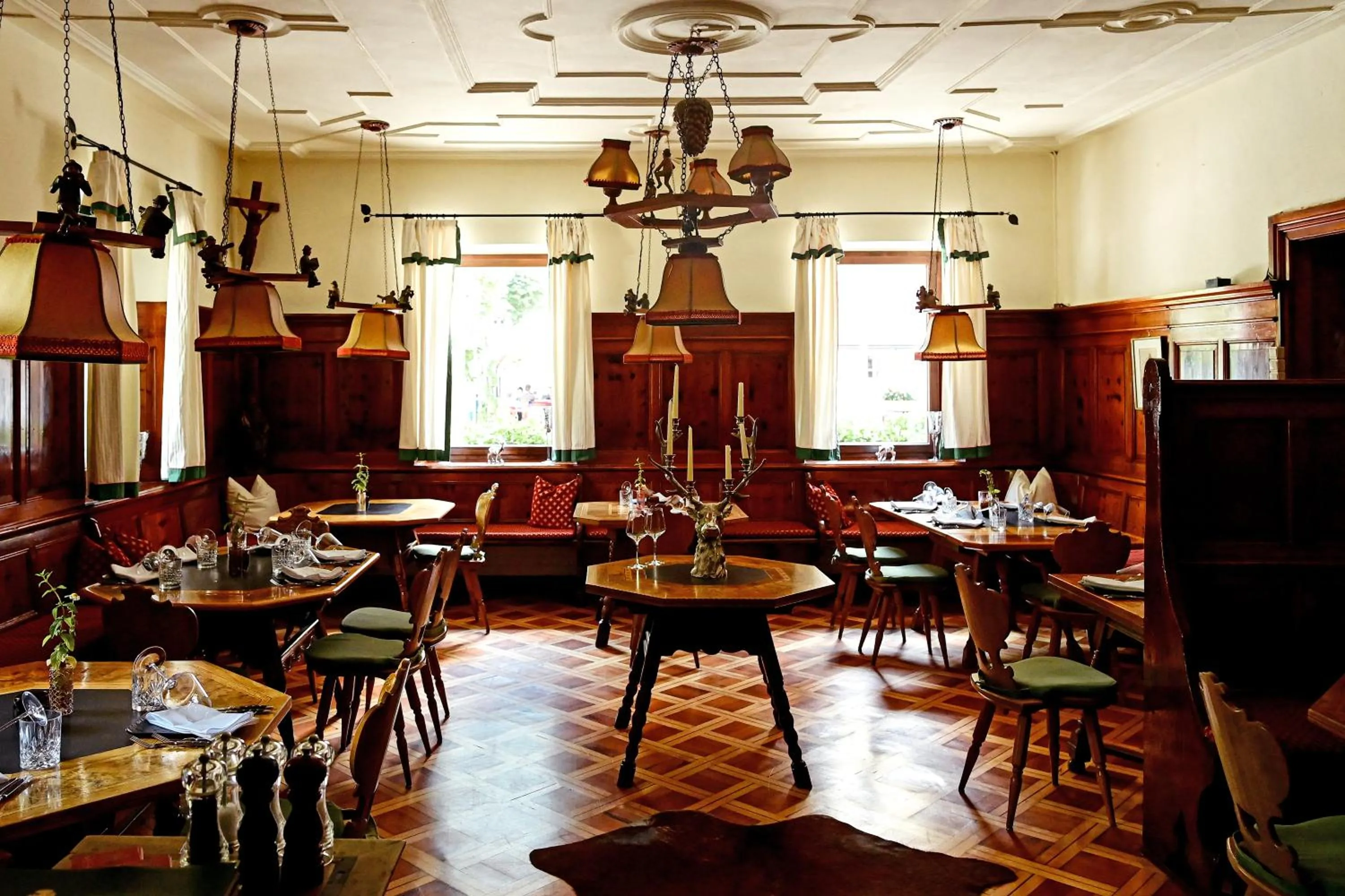 Restaurant/places to eat in Hotel Gasthof Adler