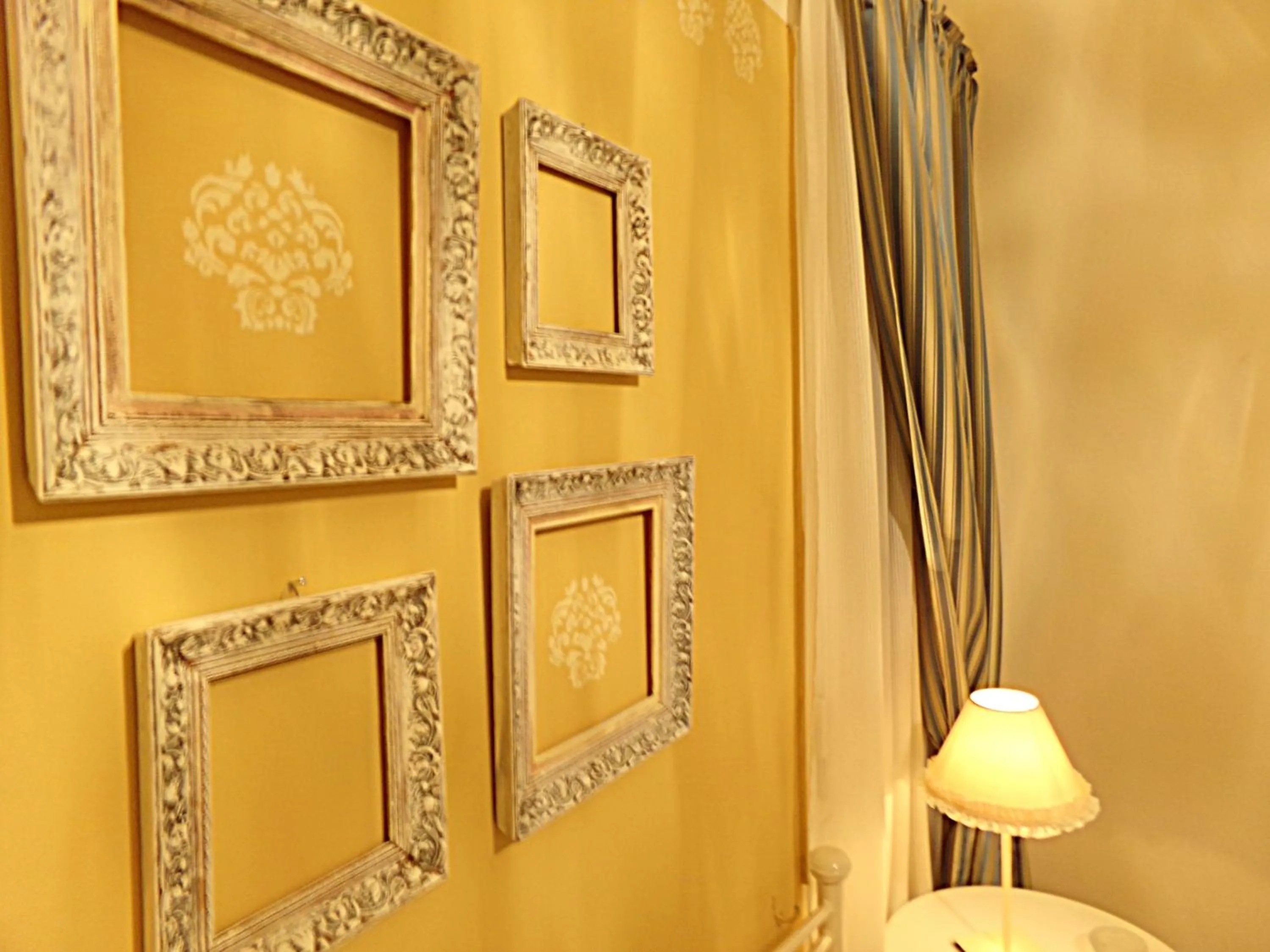 Decorative detail in Locadiera Pansion