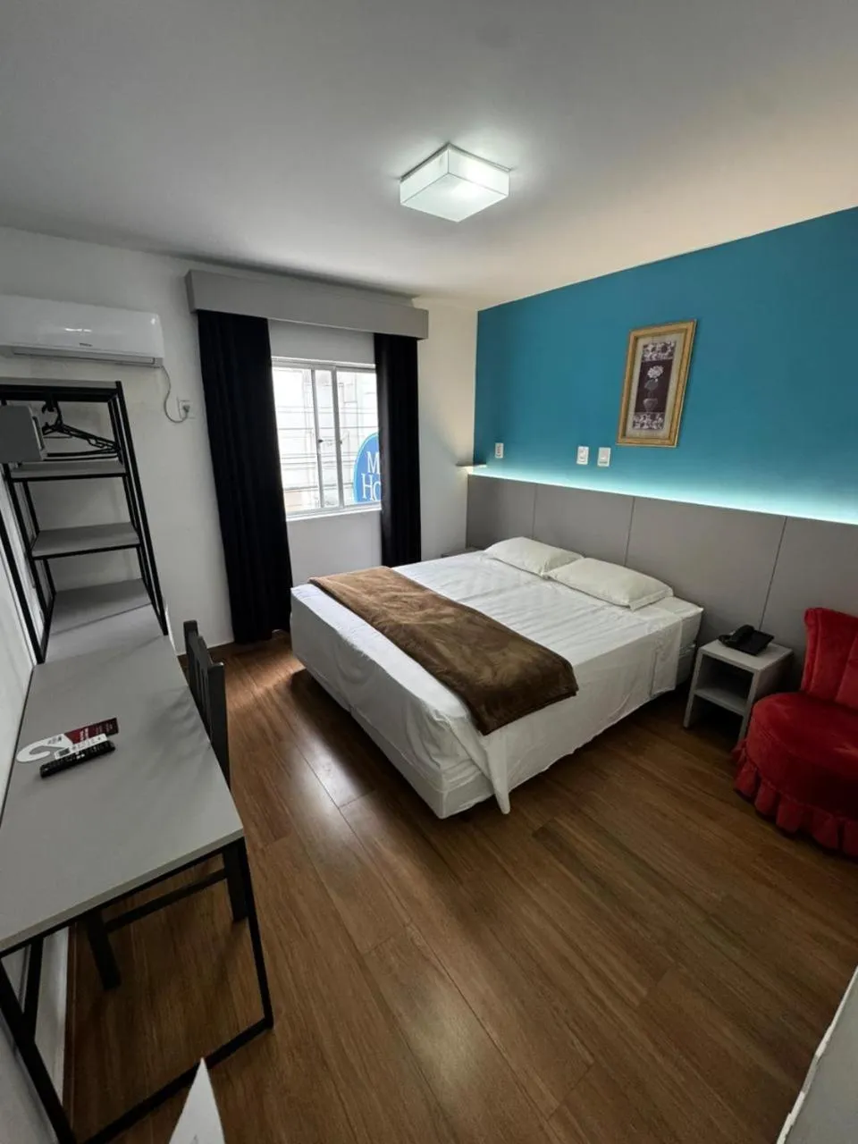 Photo of the whole room, Bed in Mar Hotel