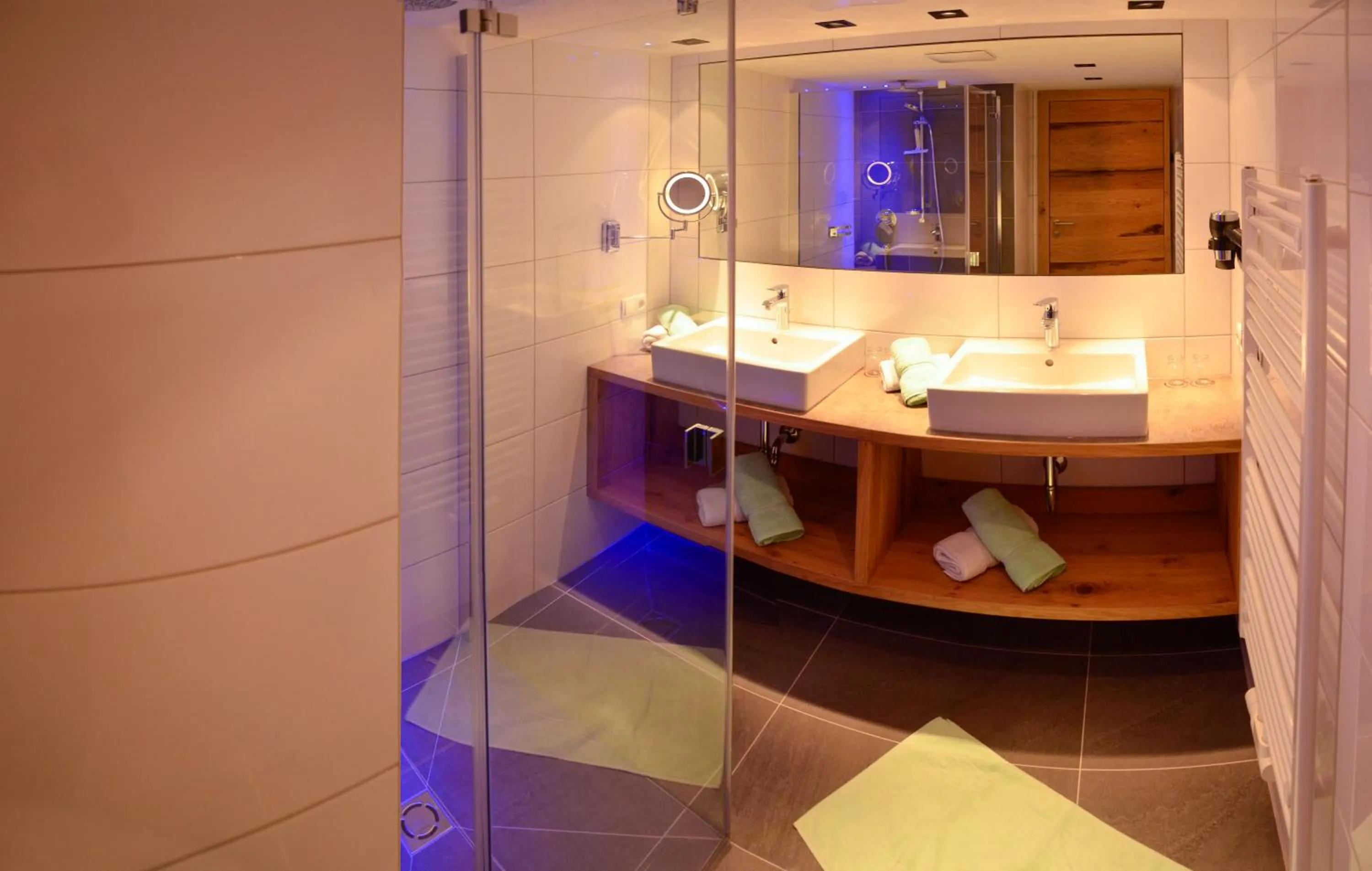 Bathroom in Garni Vereina