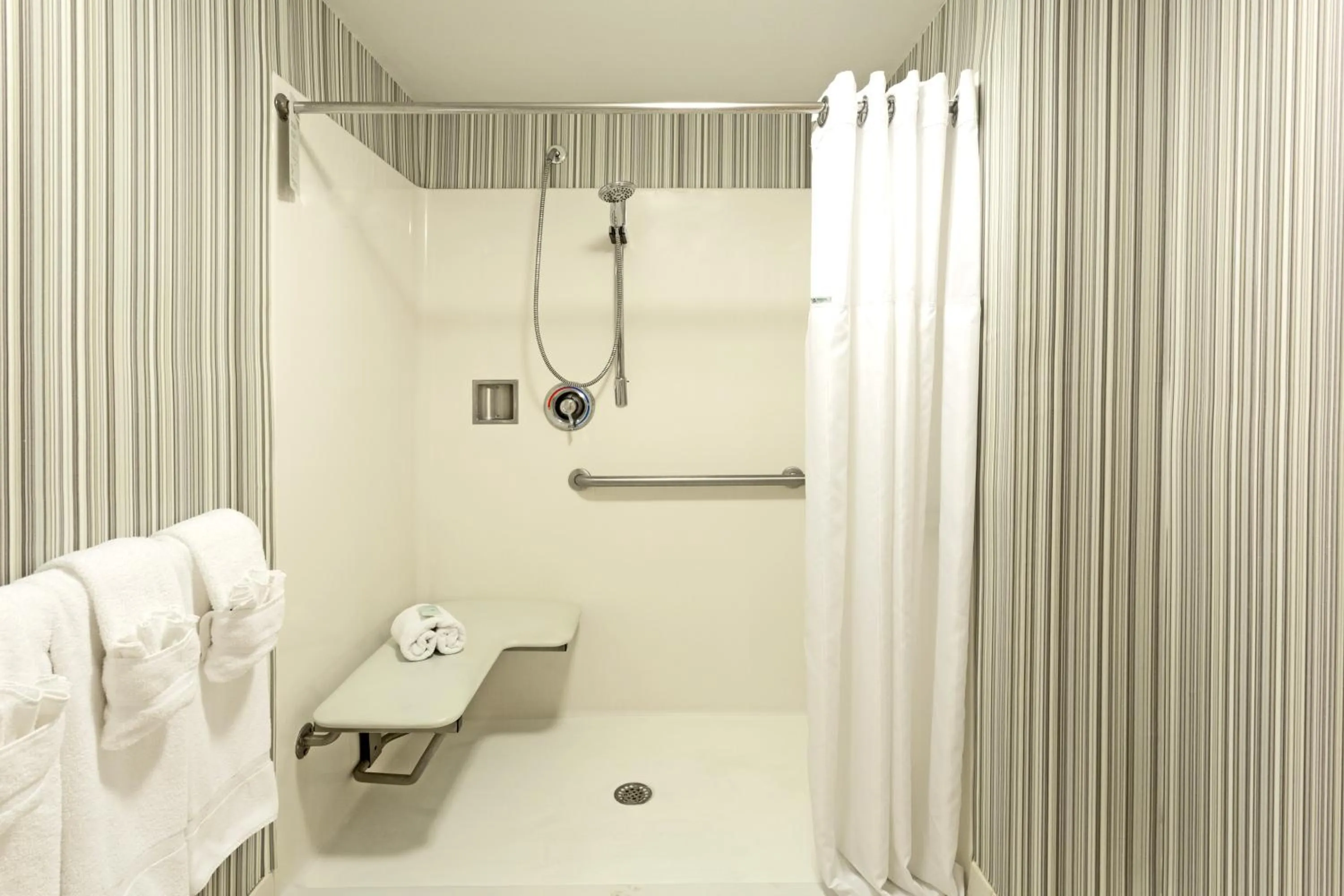 Shower in Wyndham Garden Norfolk Downtown