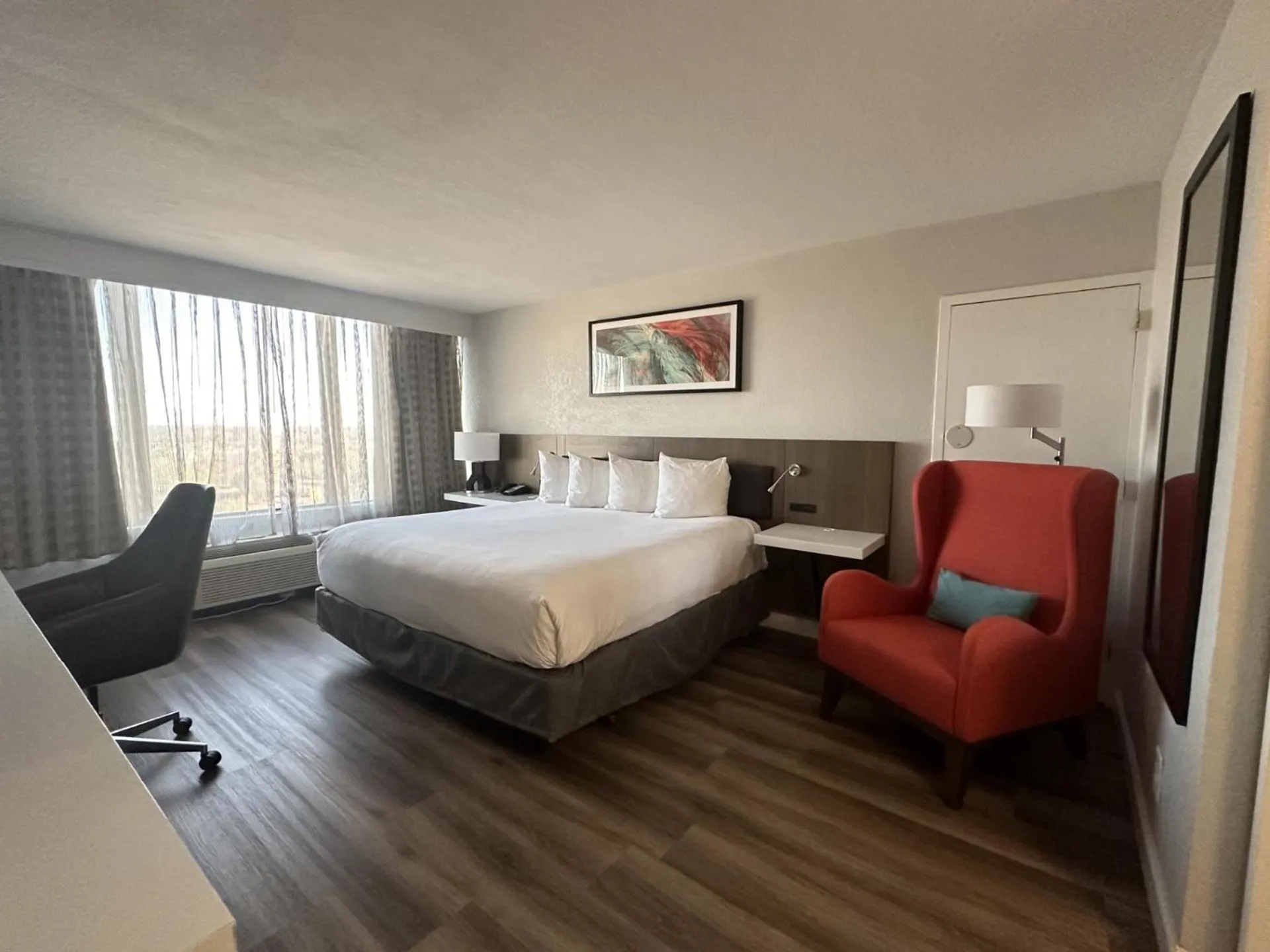 Bed in Wyndham Garden Norfolk Downtown