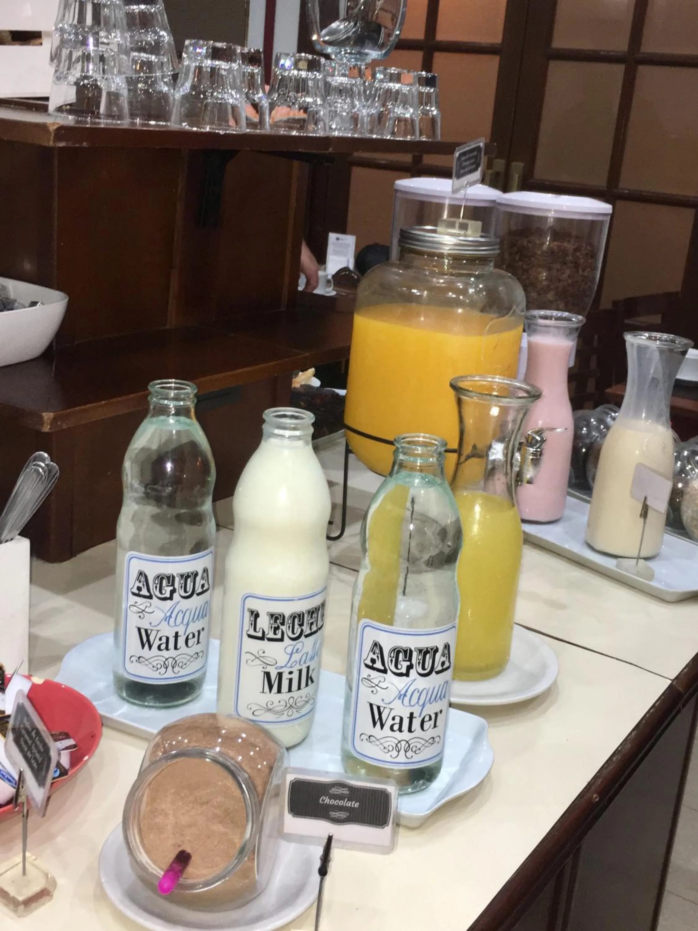 Breakfast in Hotel Waldorf