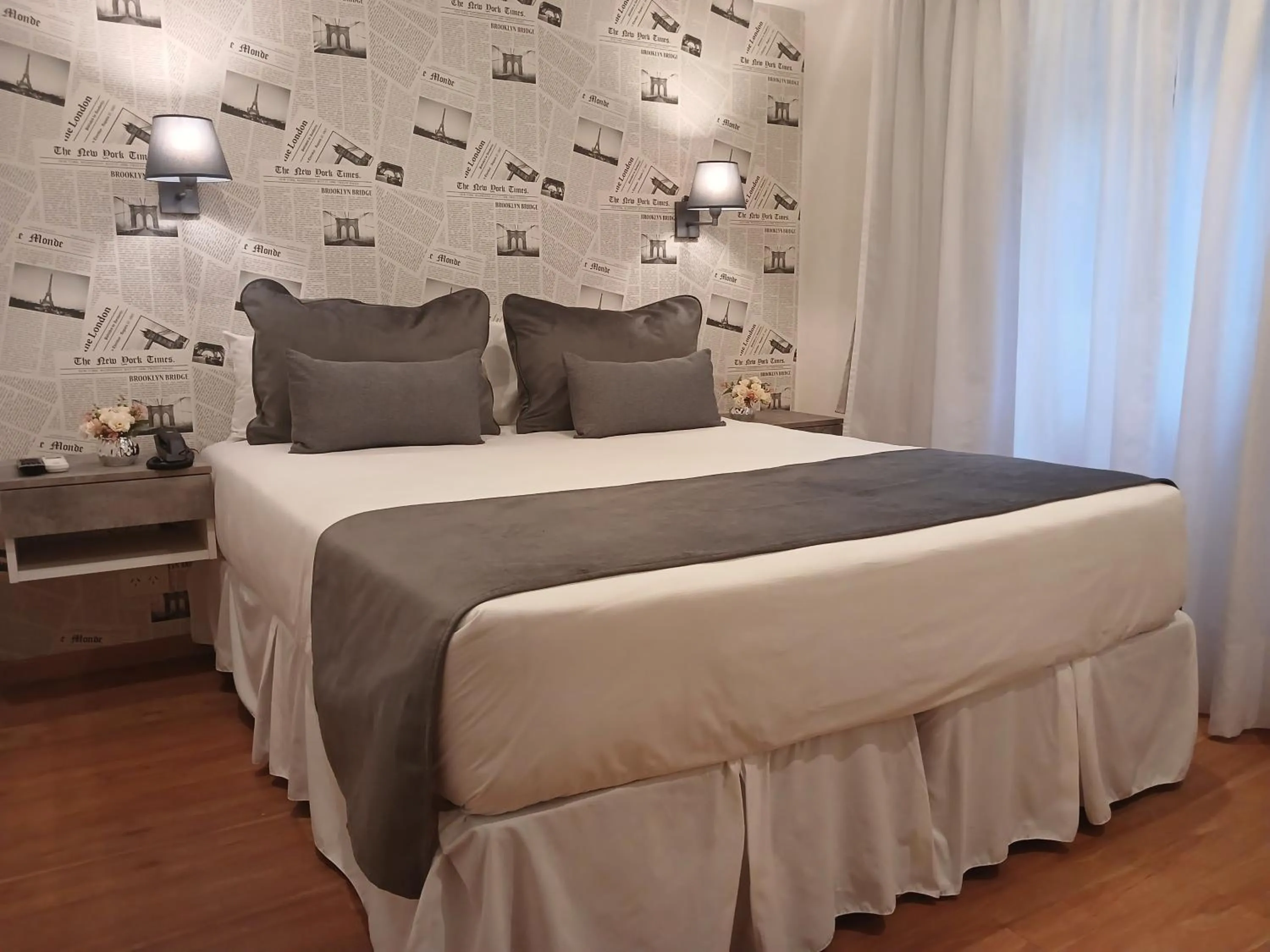 Bed in Hotel Waldorf