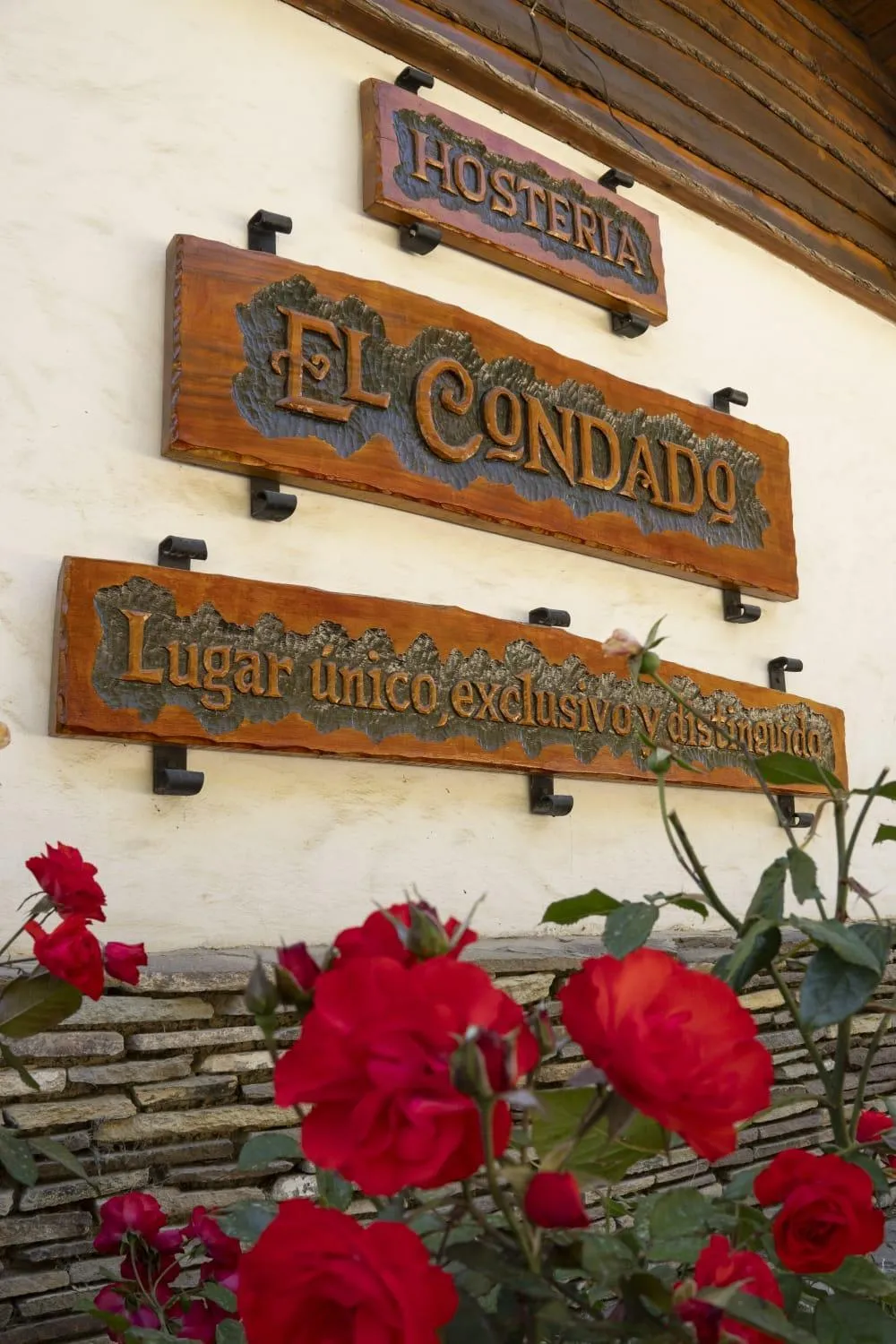 Property logo or sign in Hosteria El Condado