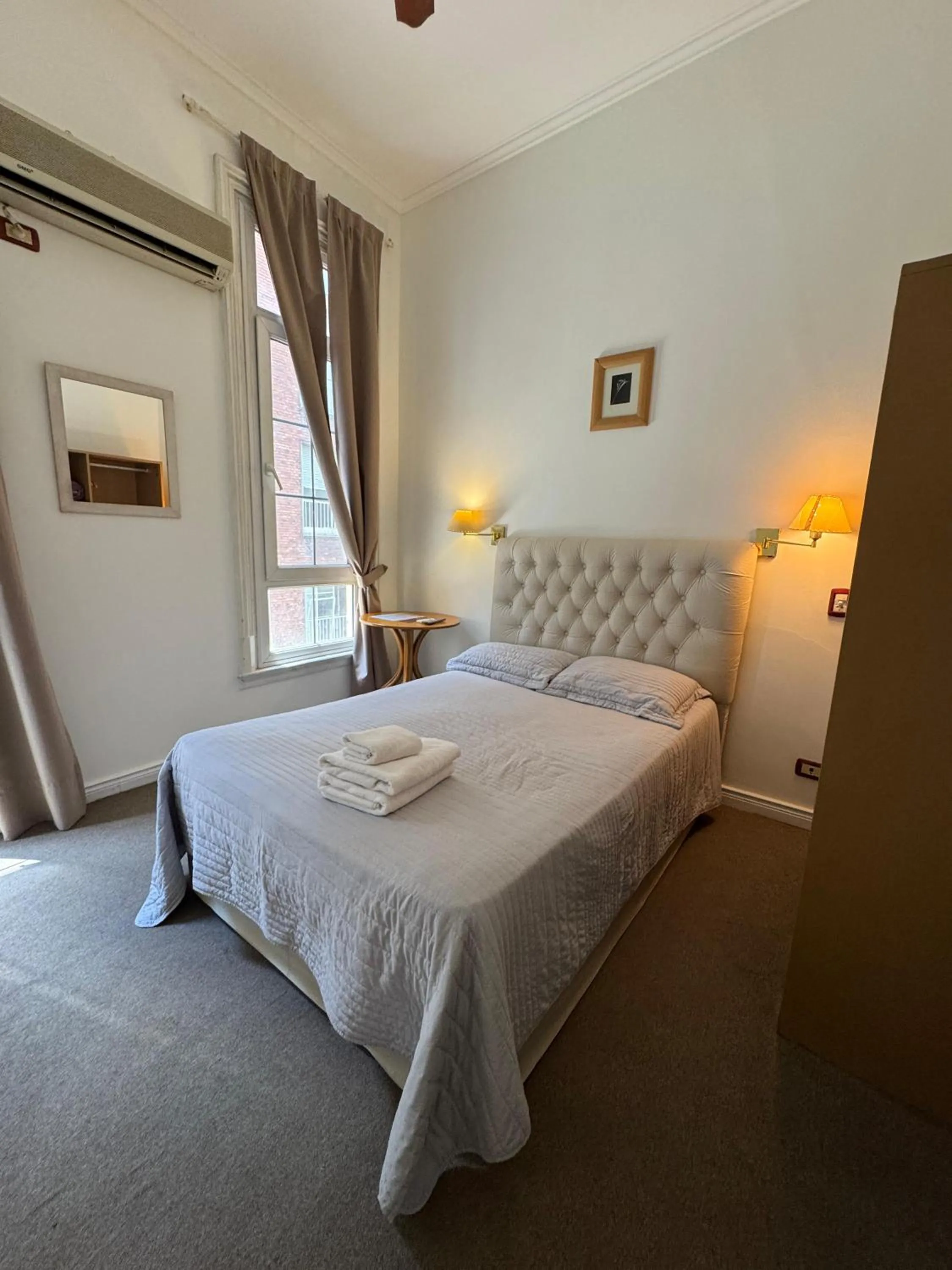 Bed in Hotel Frossard