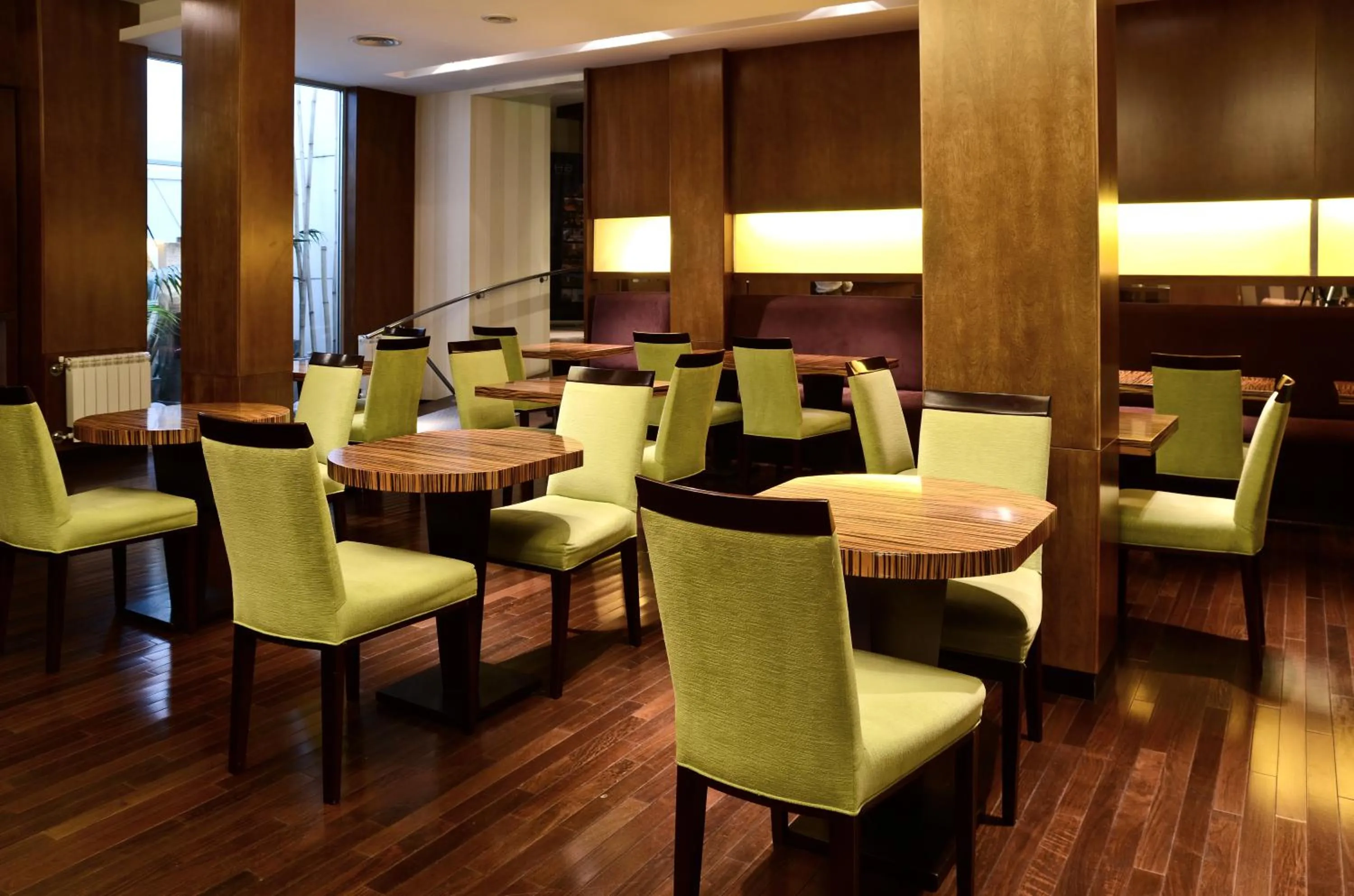 Restaurant/places to eat in Hotel Presidente