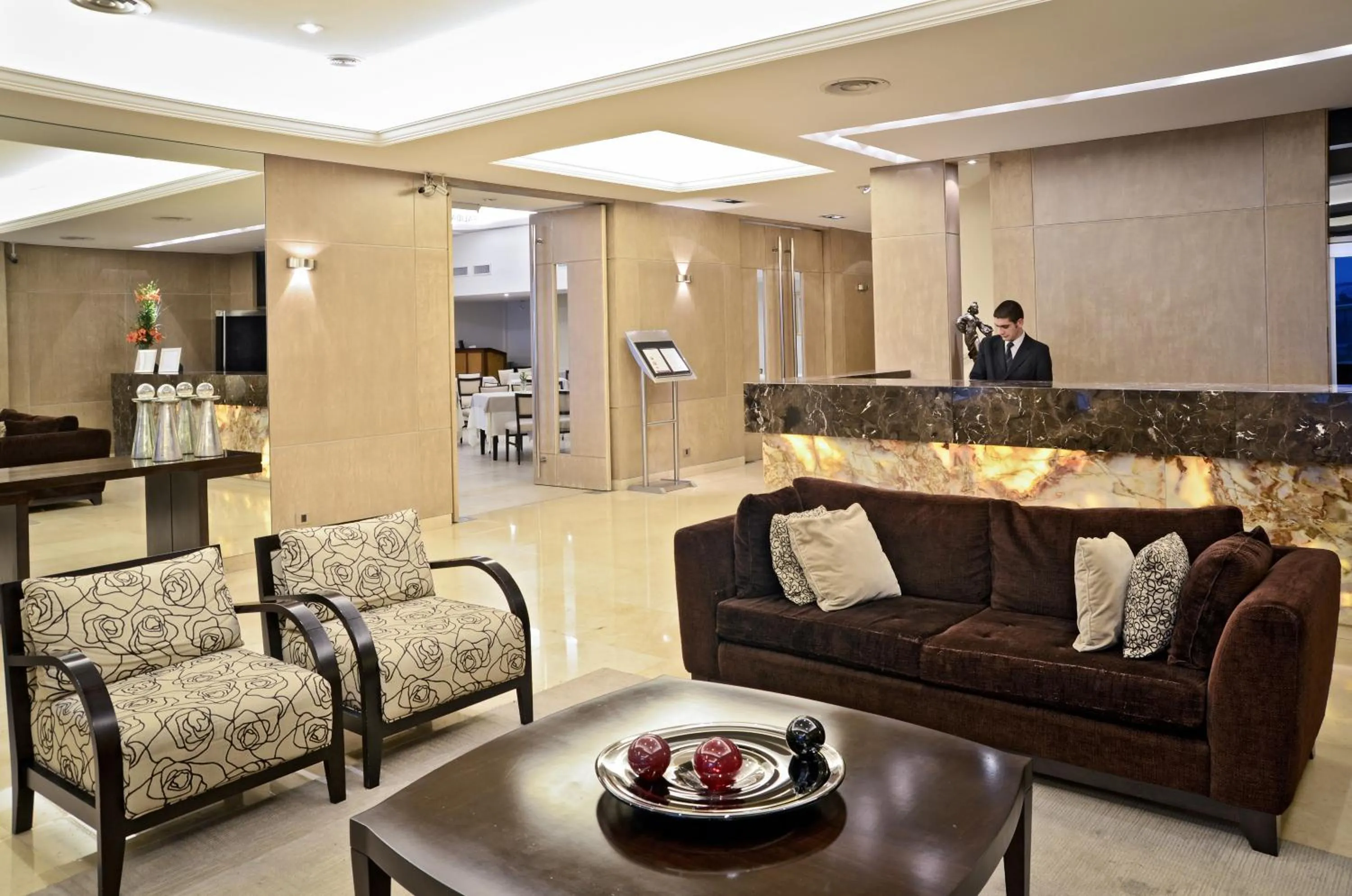 Lobby or reception in Hotel Iruña