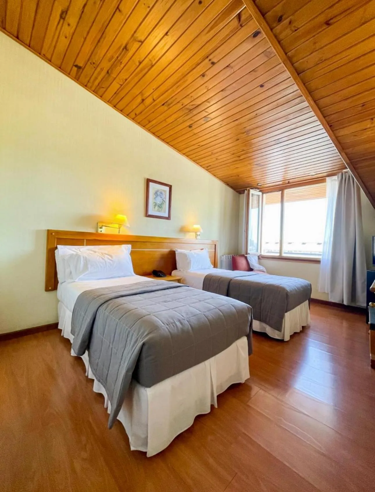 Bedroom, Bed in Hotel Nahuel Huapi