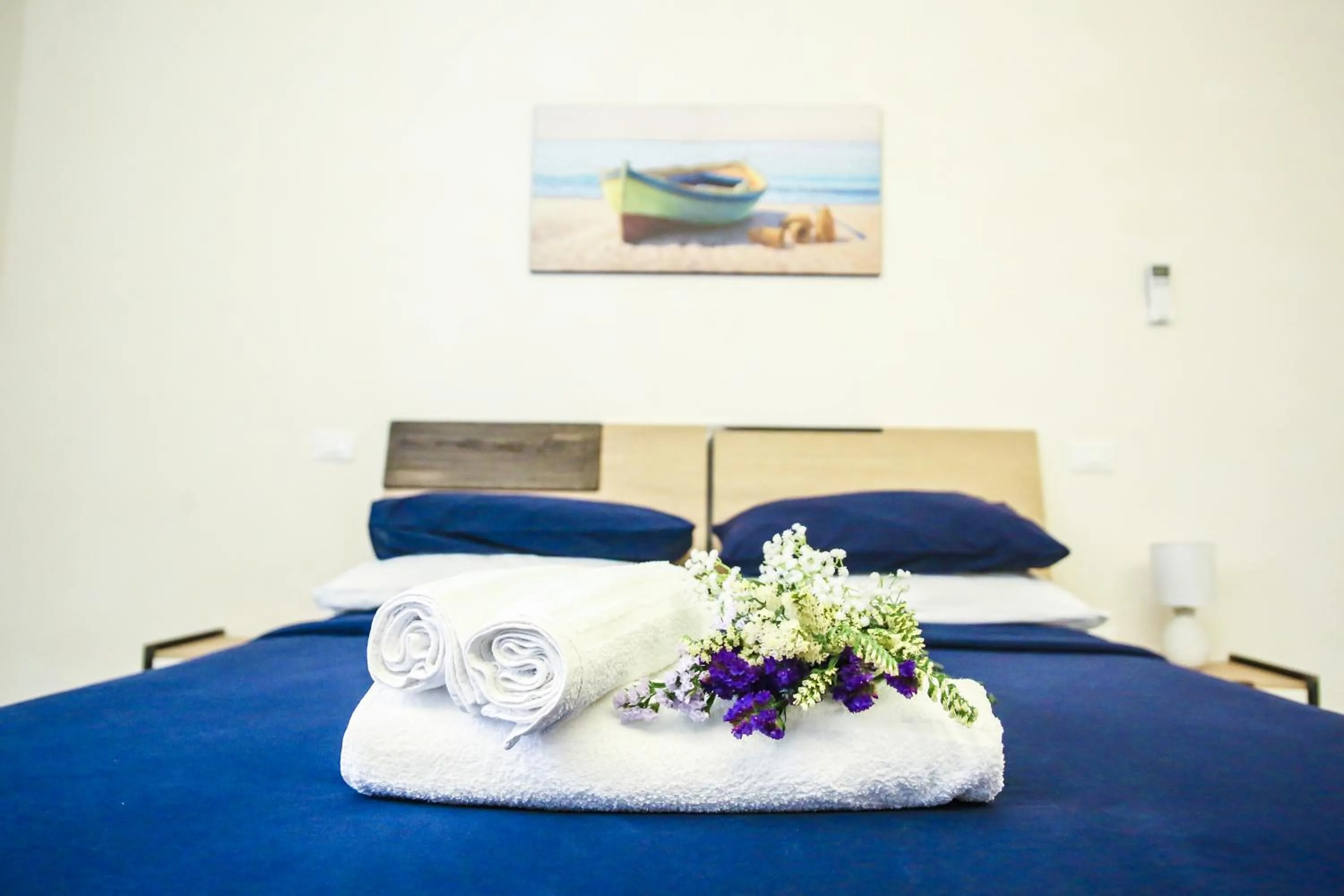 Photo of the whole room, Bed in Il Viaggiatore Gaeta Medievale B&B