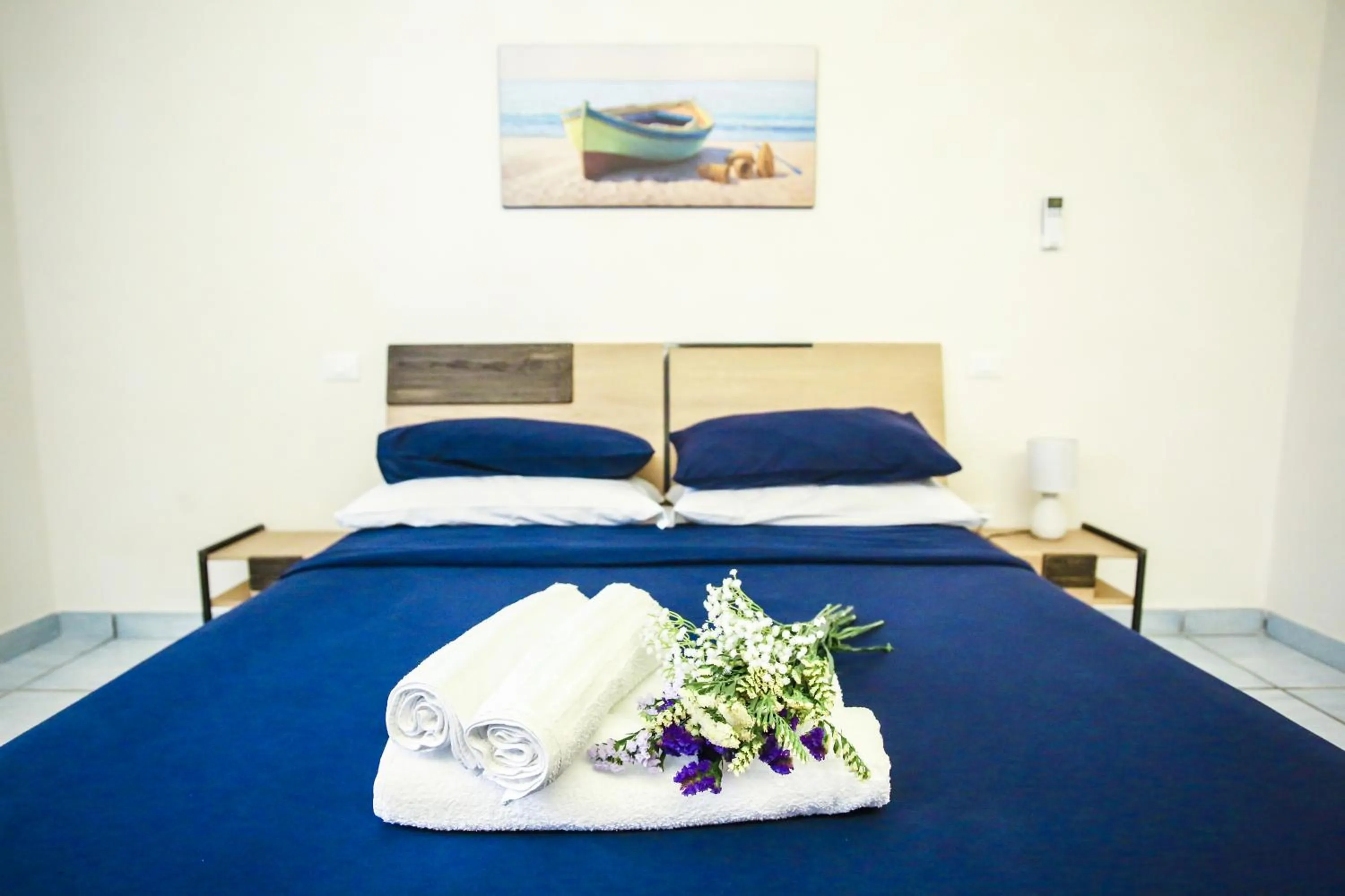 Photo of the whole room, Bed in Il Viaggiatore Gaeta Medievale B&B