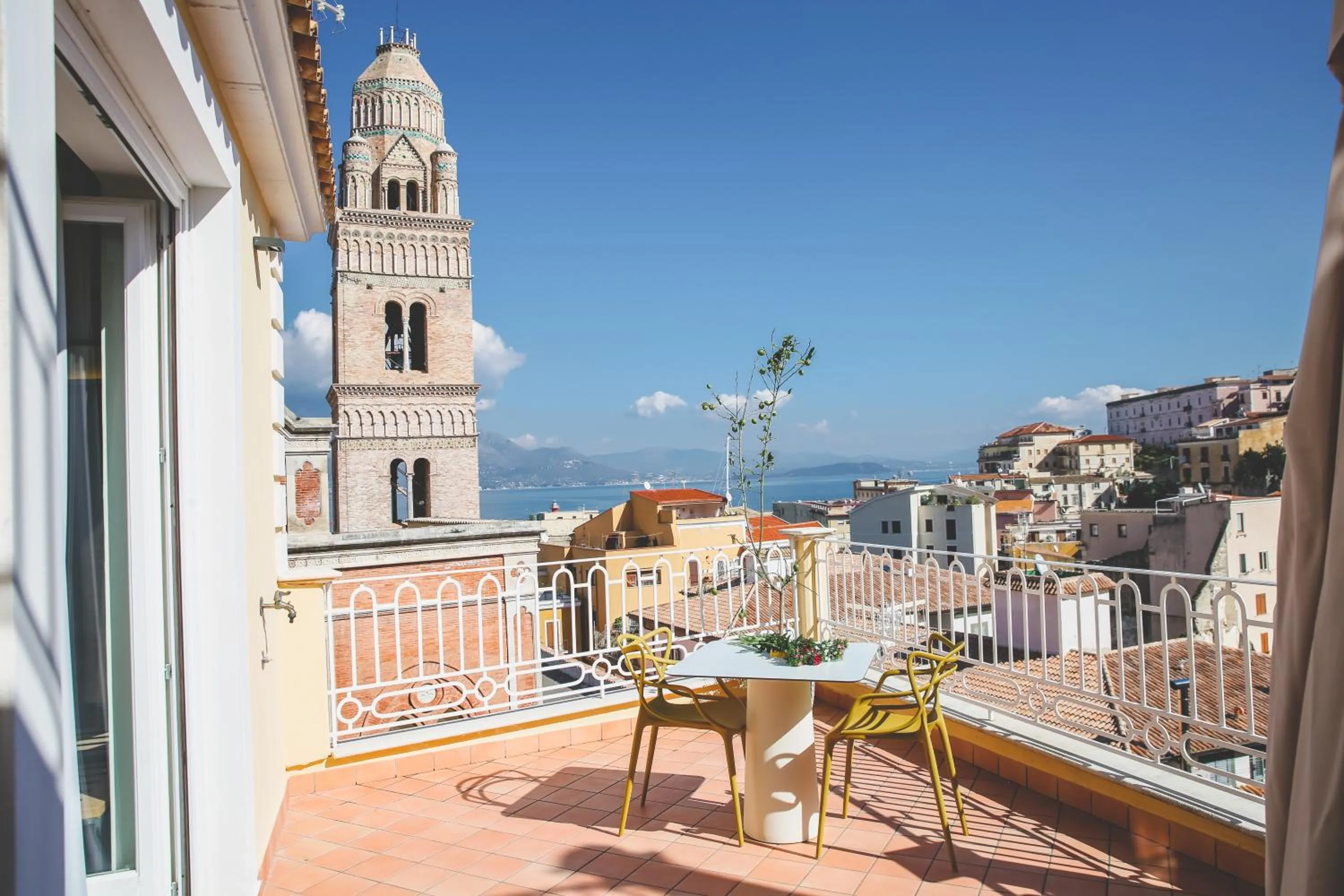 Balcony/Terrace in Il Viaggiatore Gaeta Medievale B&B