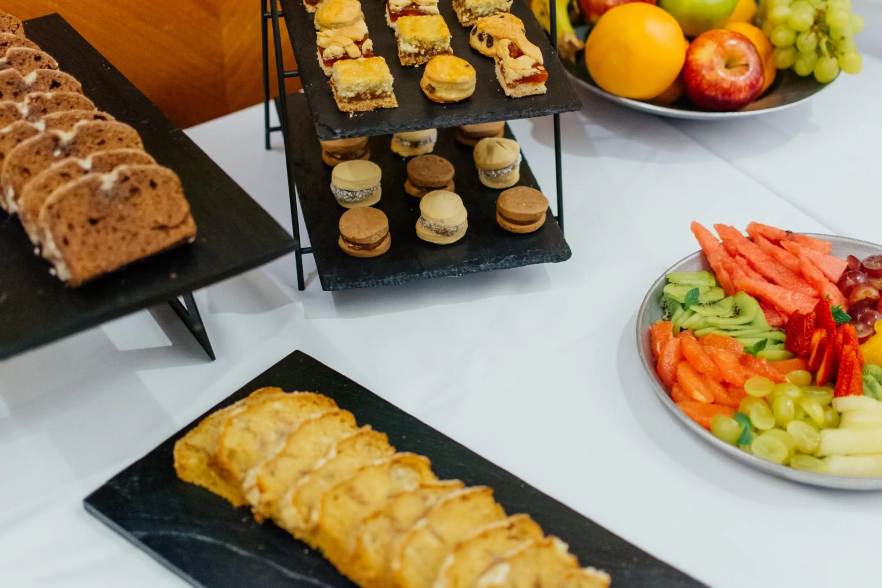 Buffet breakfast in Dorá Hotel Buenos Aires