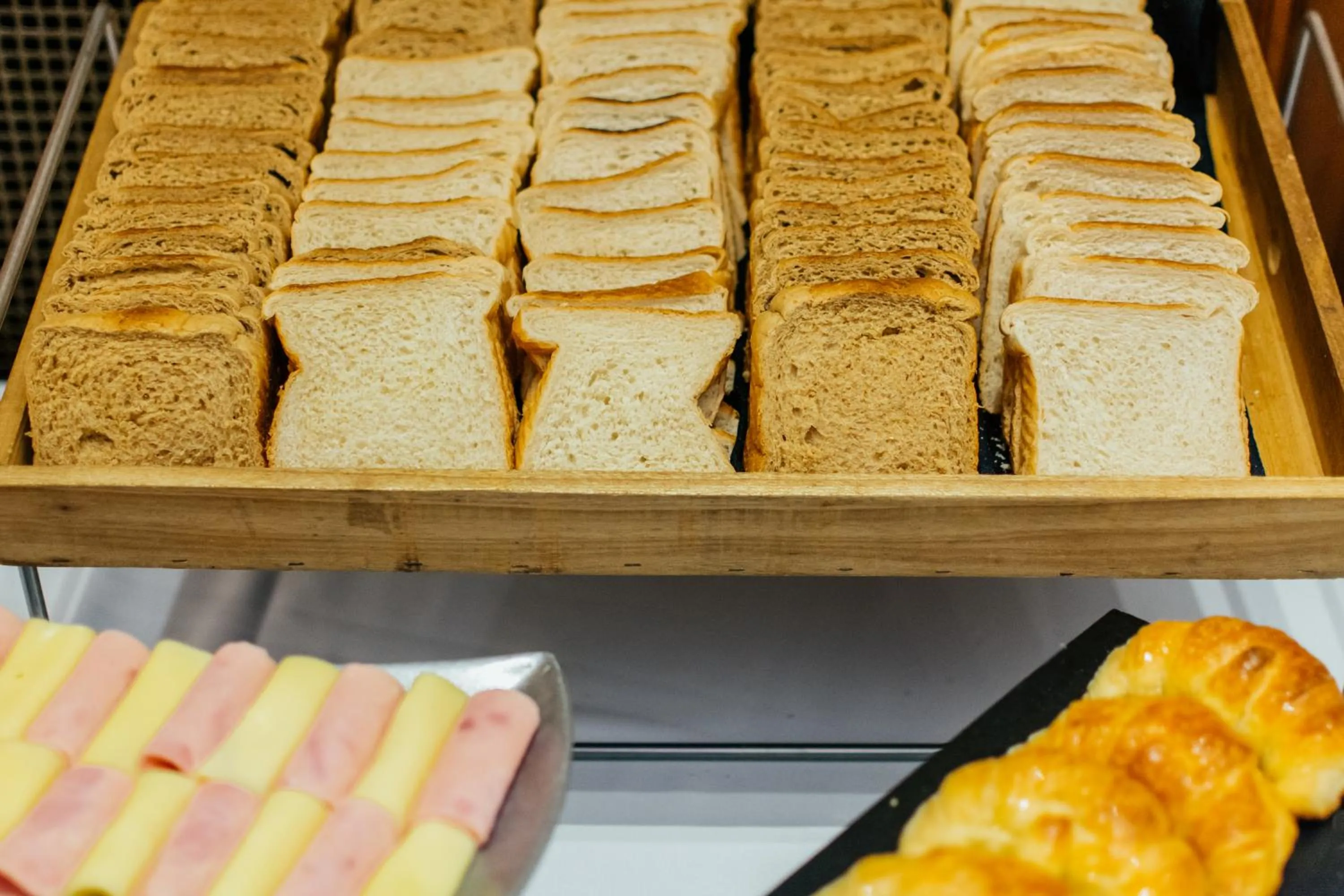 Buffet breakfast in Dorá Hotel Buenos Aires