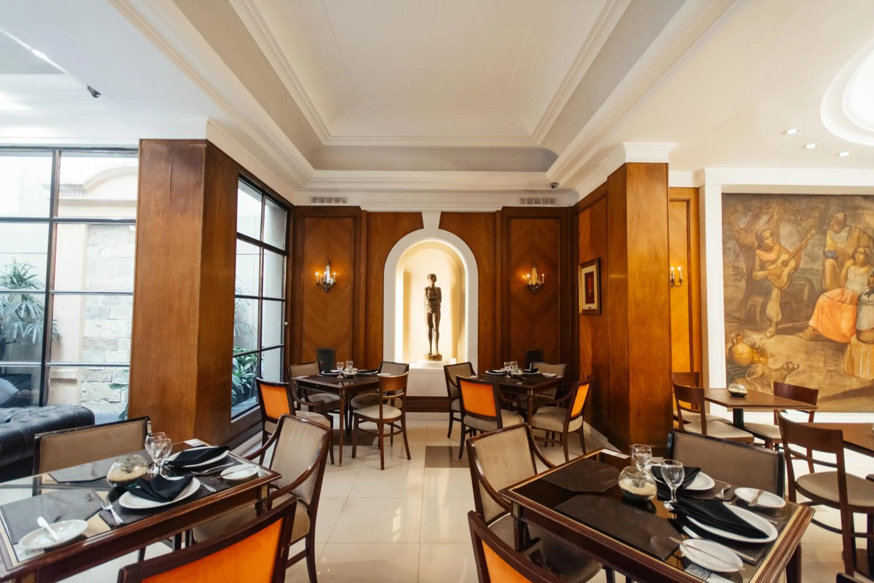 Restaurant/places to eat in Dorá Hotel Buenos Aires