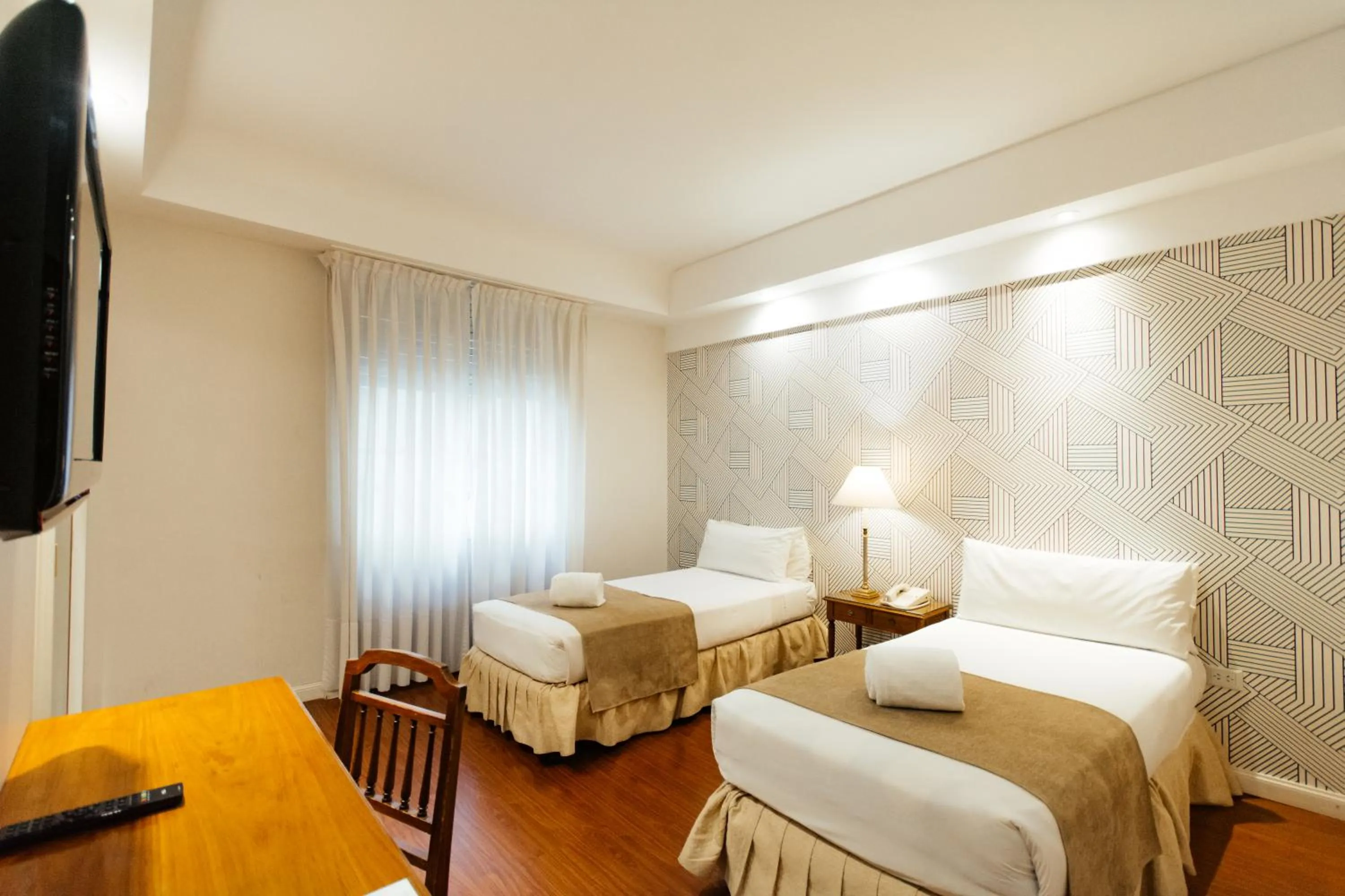 Photo of the whole room, Bed in Dorá Hotel Buenos Aires