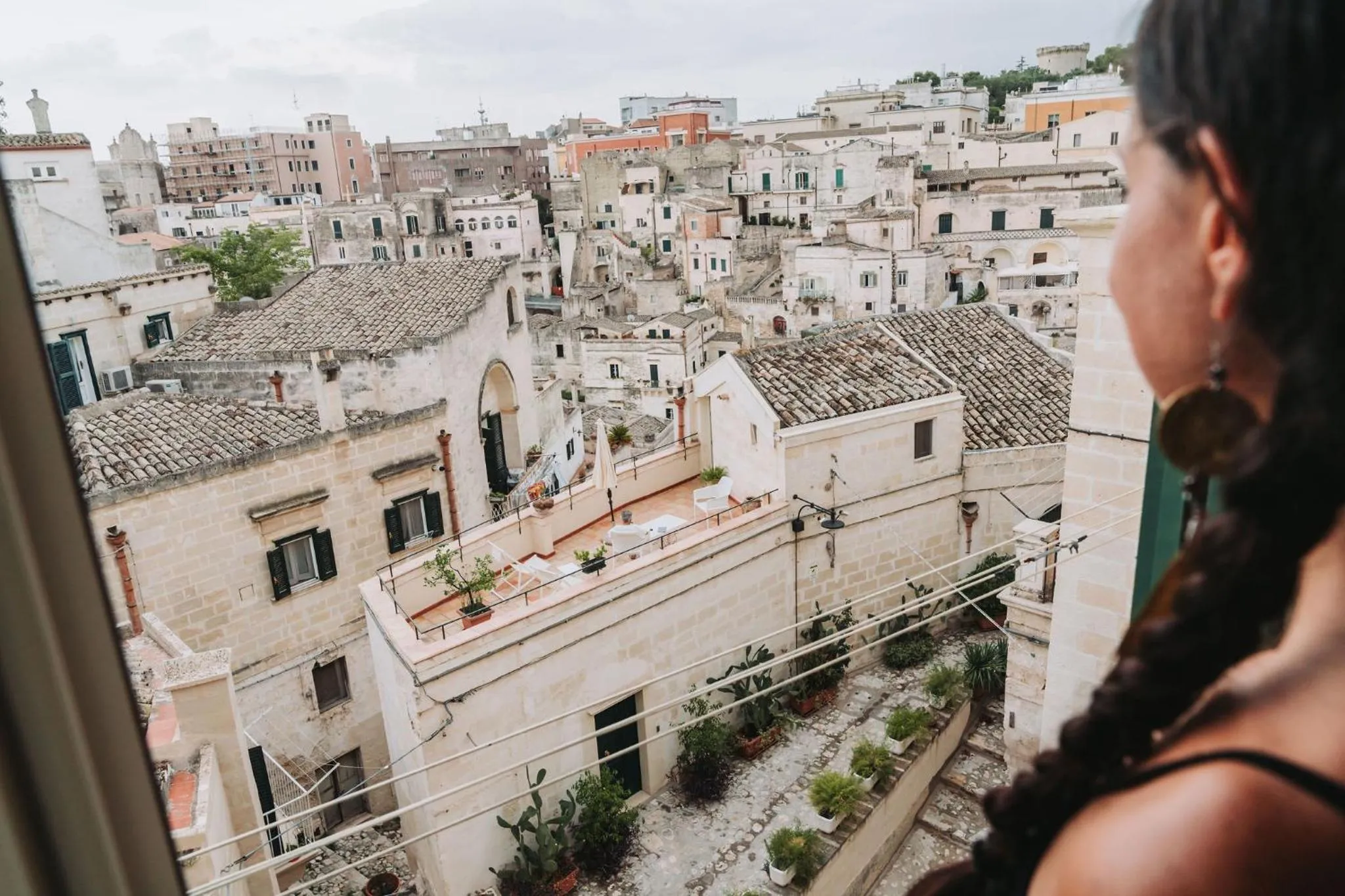 People in La Casa di Ele