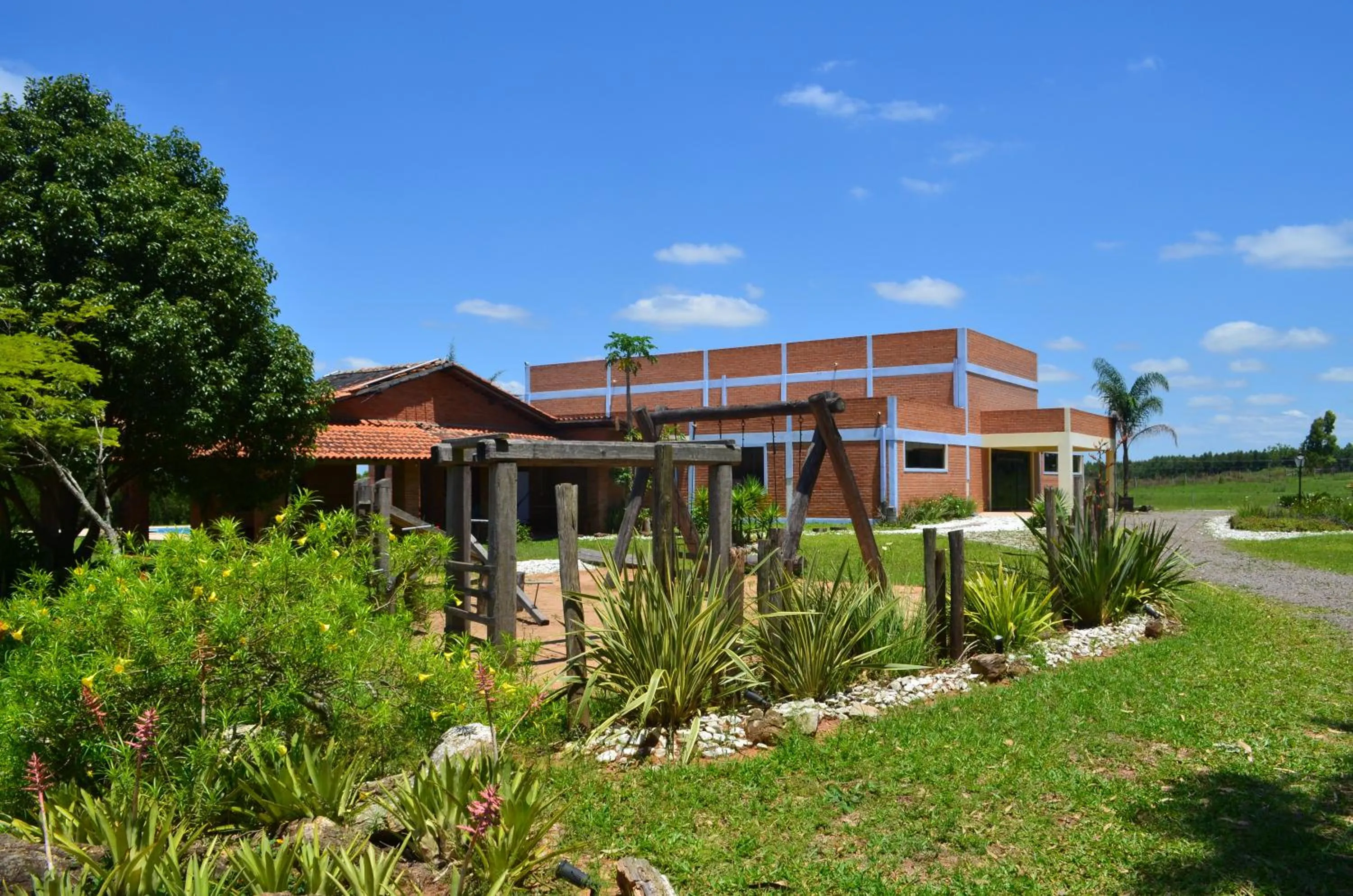 Children play ground in Sítio Hotel e Eventos