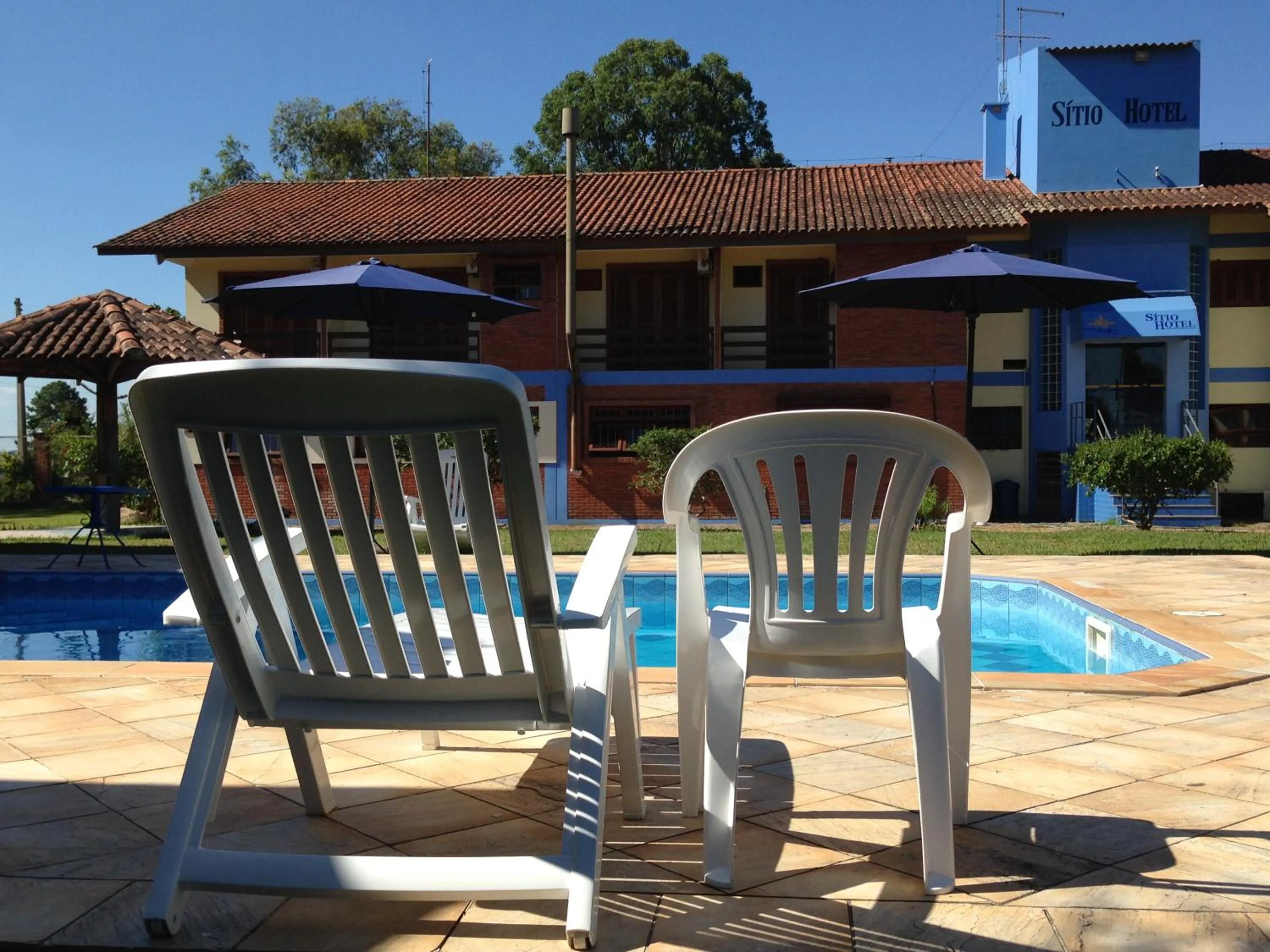 Swimming pool in Sítio Hotel e Eventos