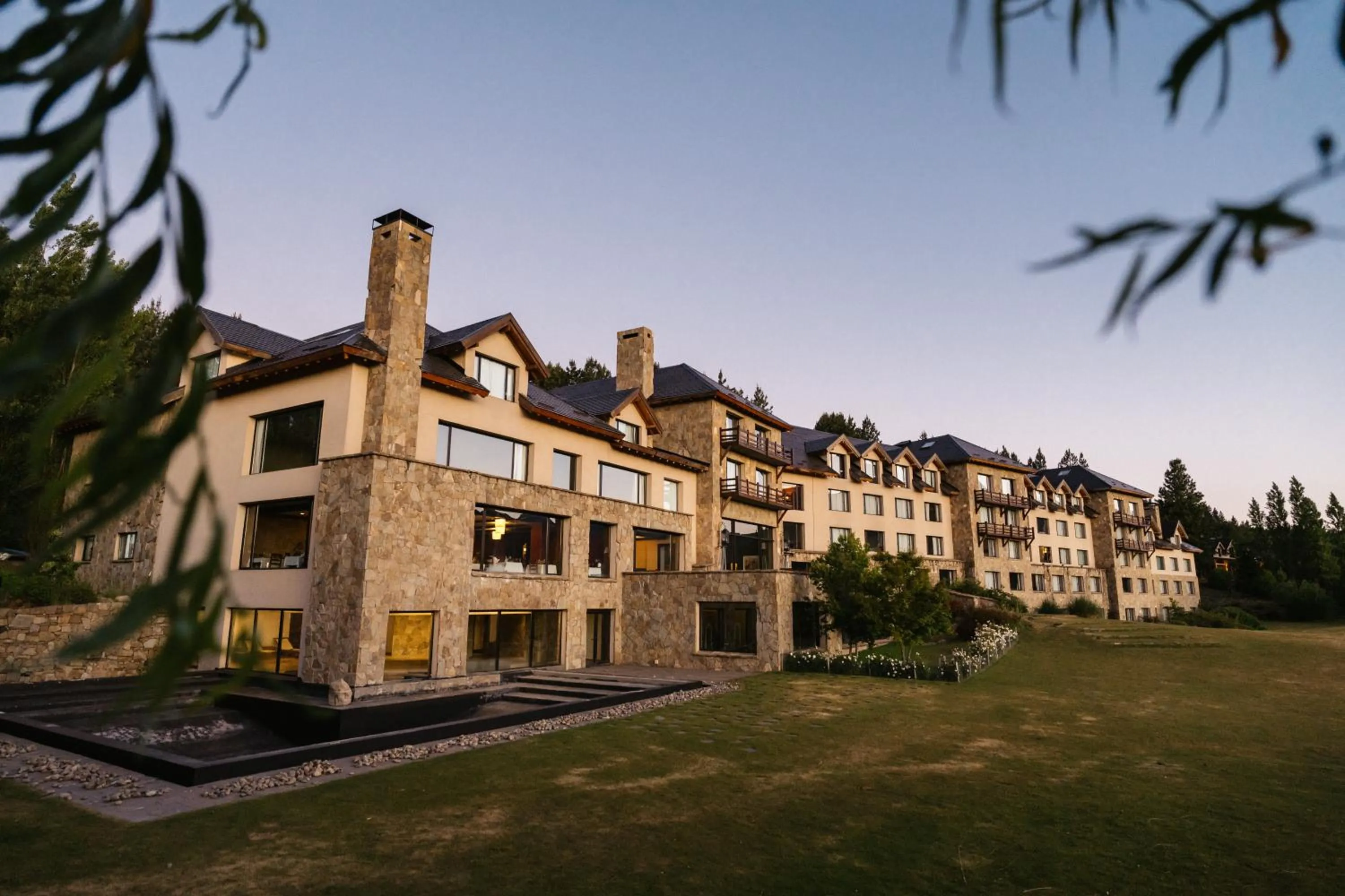 Facade/entrance in Loi Suites Chapelco Hotel