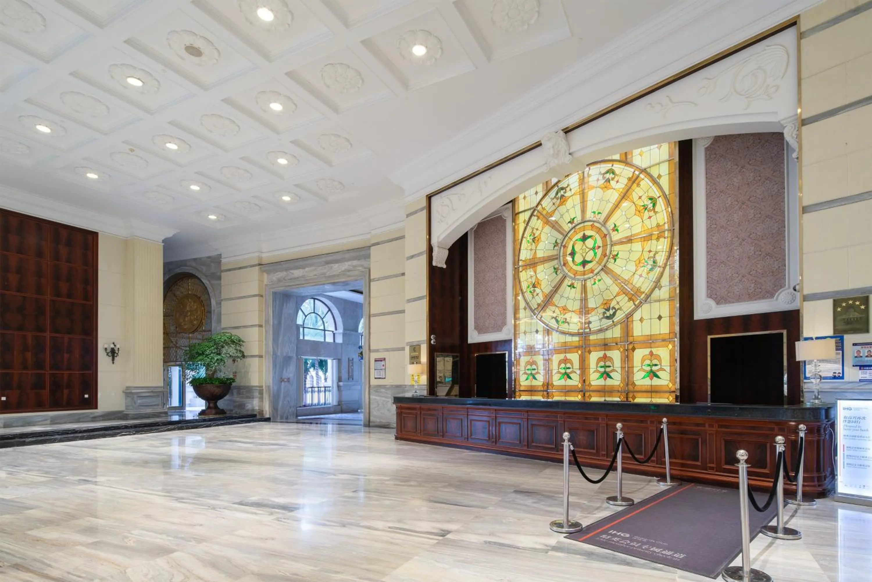 Property building in Crowne Plaza Resort Sanya Bay by IHG