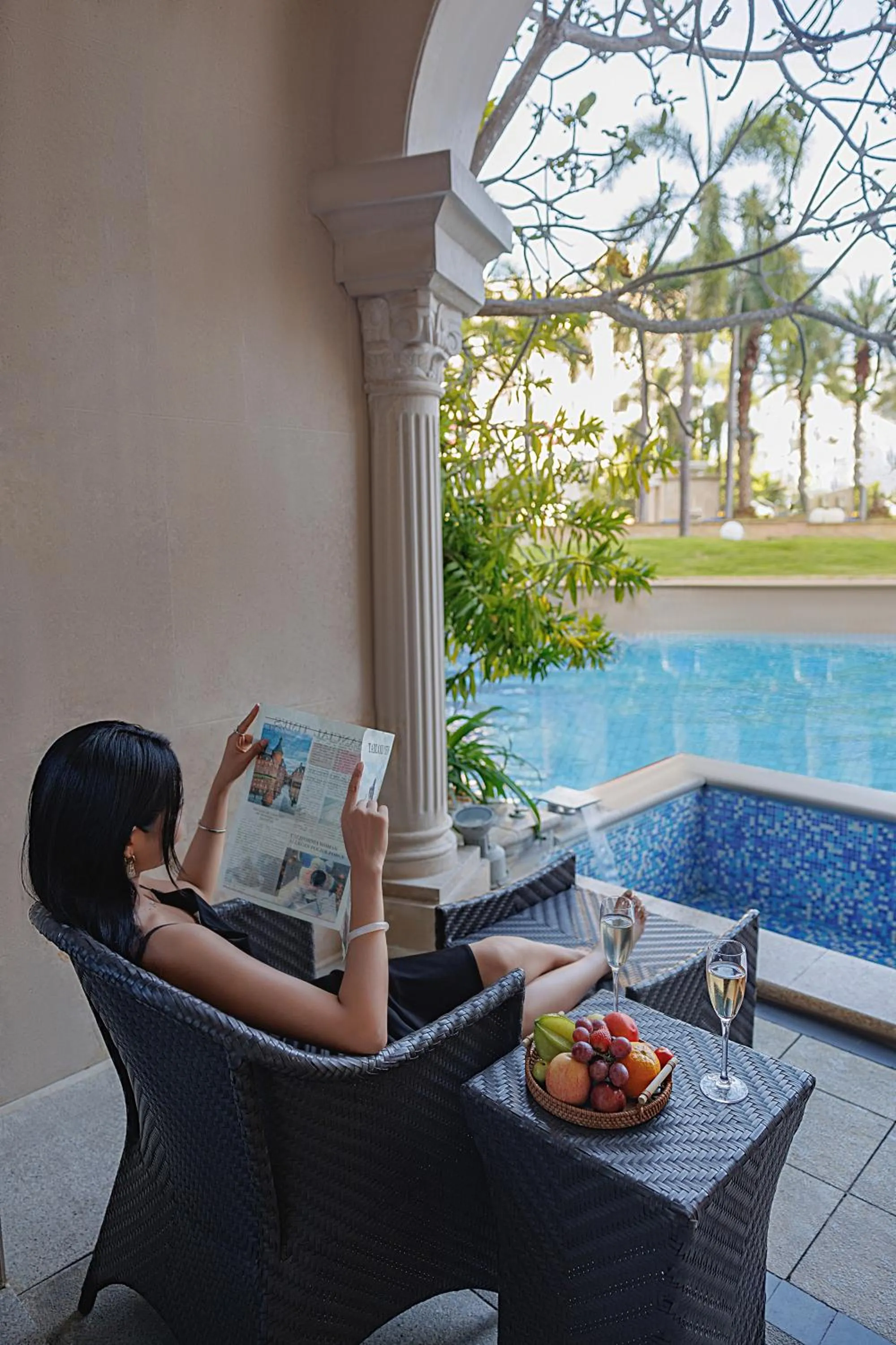 Garden in Crowne Plaza Resort Sanya Bay by IHG