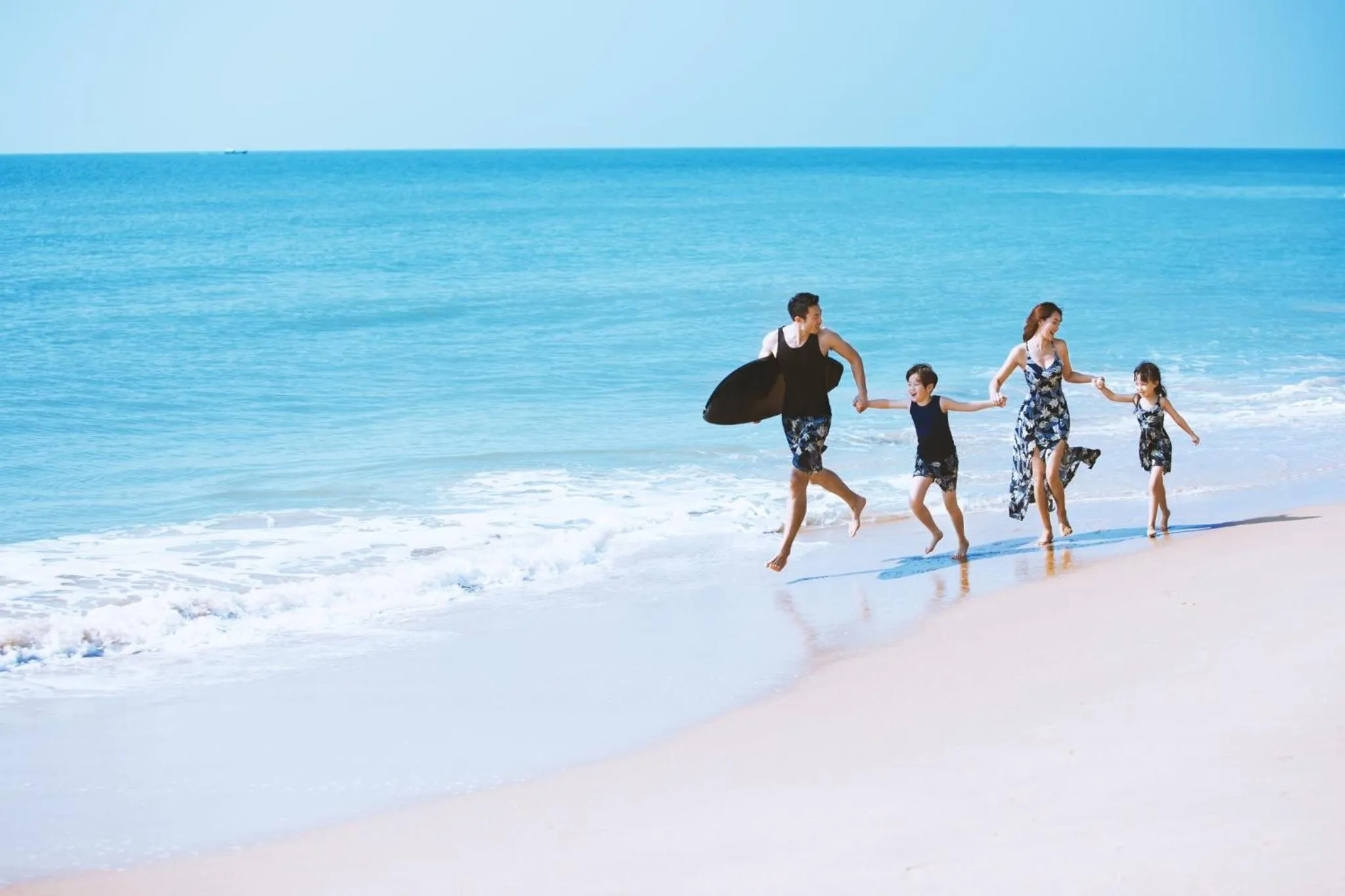 Beach in Crowne Plaza Resort Sanya Bay by IHG