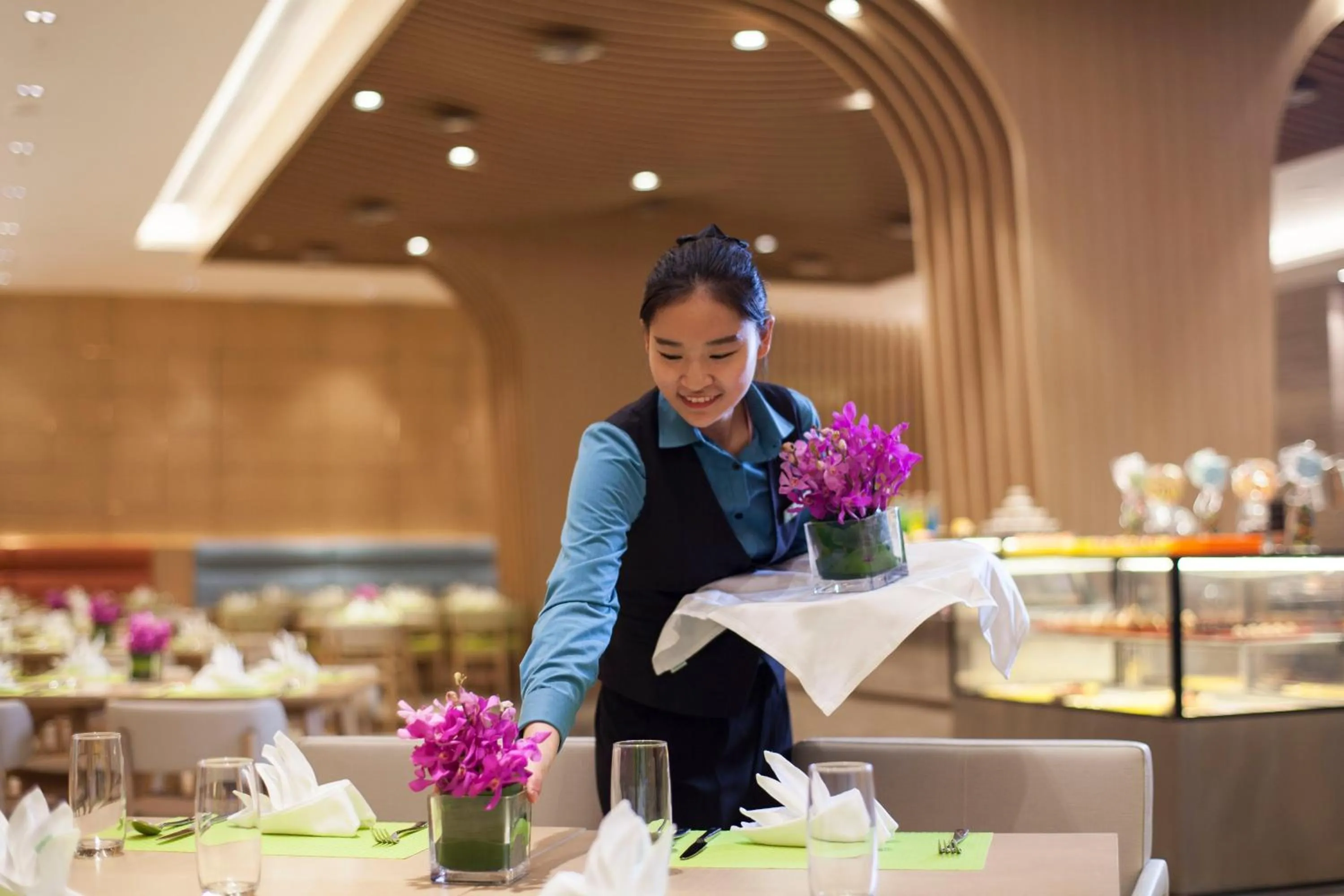 Restaurant/places to eat in Holiday Inn Suzhou Huirong Plaza by IHG