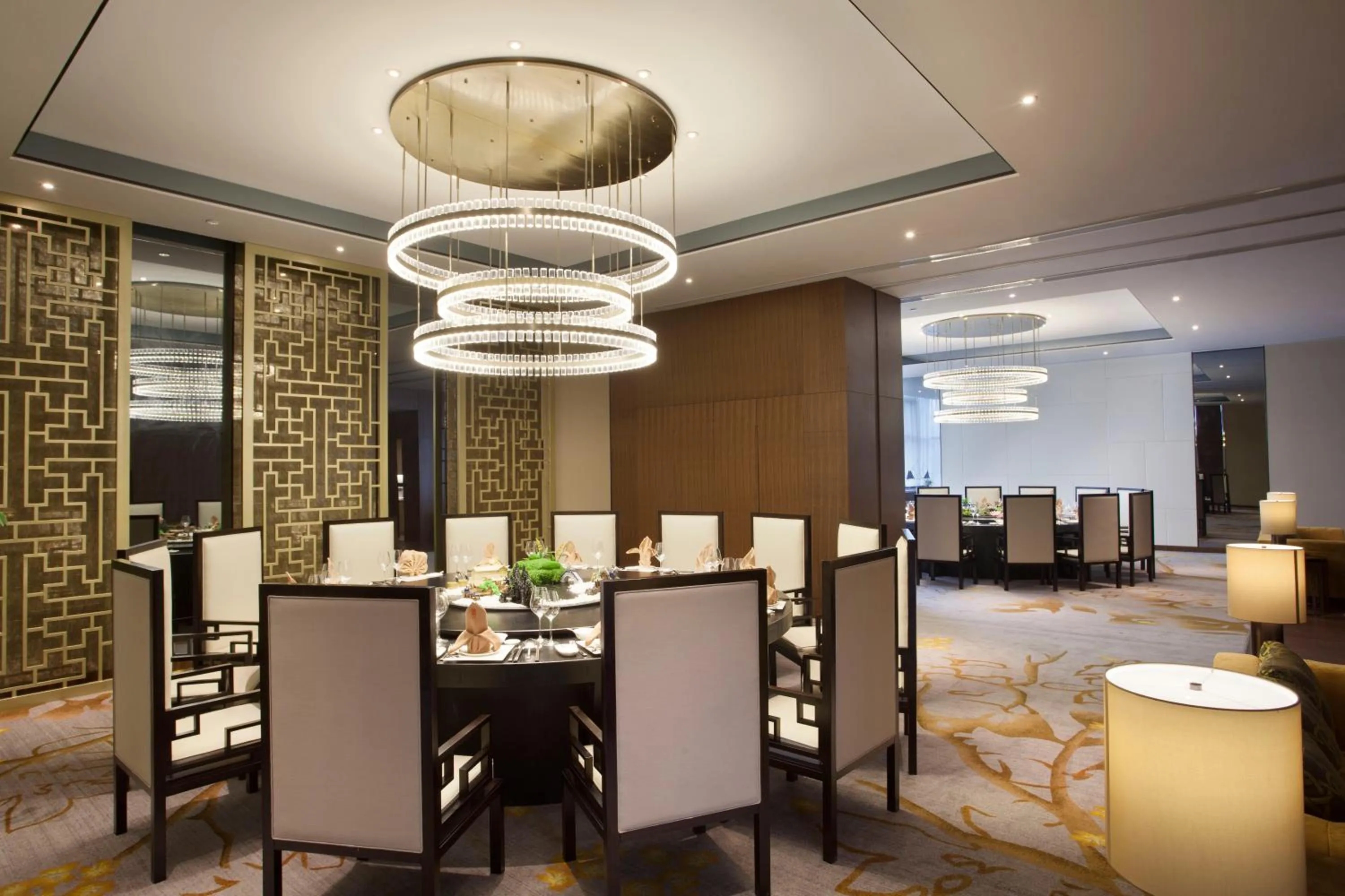 Restaurant/places to eat in Holiday Inn Suzhou Huirong Plaza by IHG
