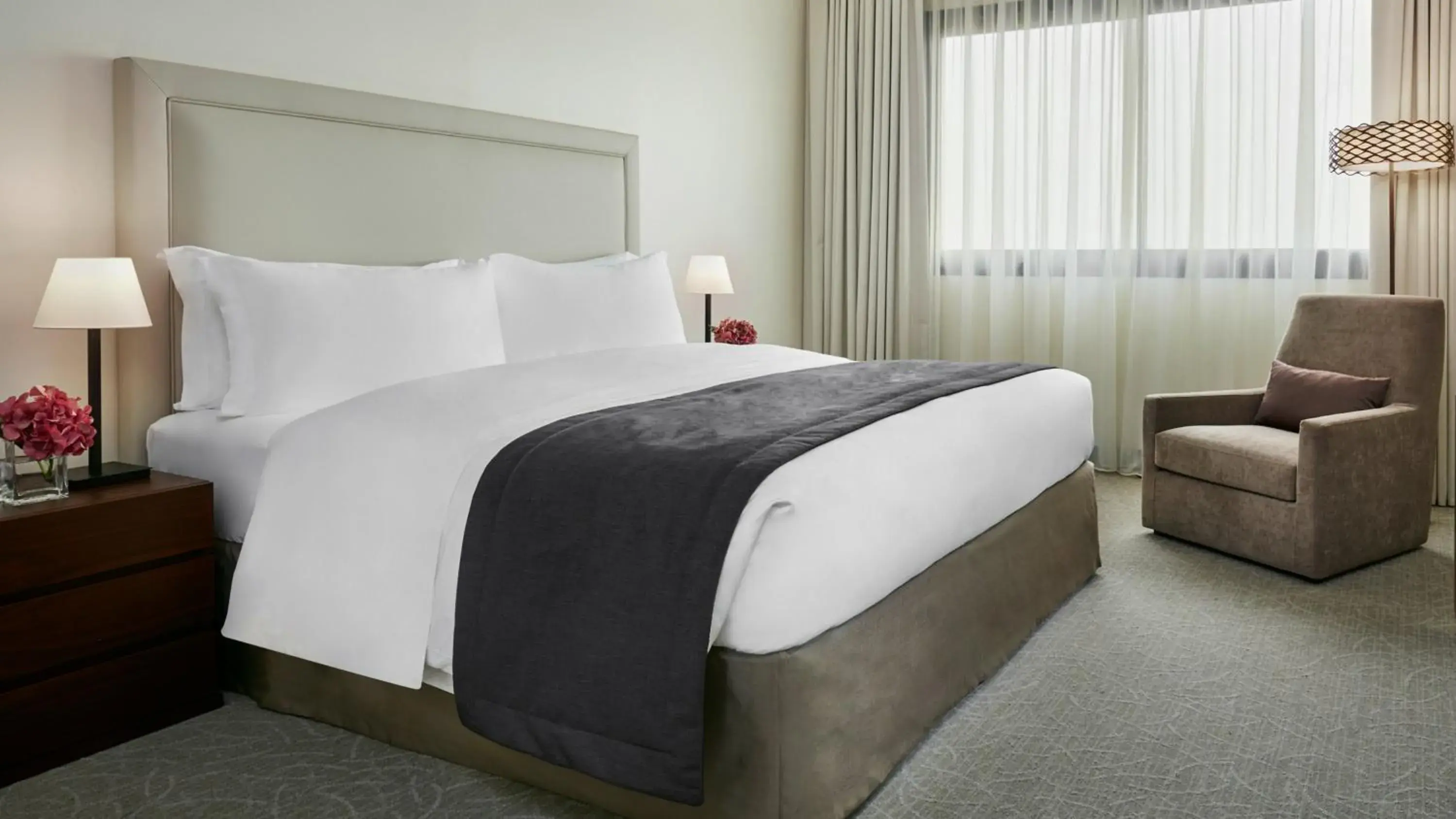 One-Bedroom King Suite with Pool View in InterContinental Hotels Doha Residences One-Bedroom King Suite with Pool View in InterContinental Hotels Doha Residences