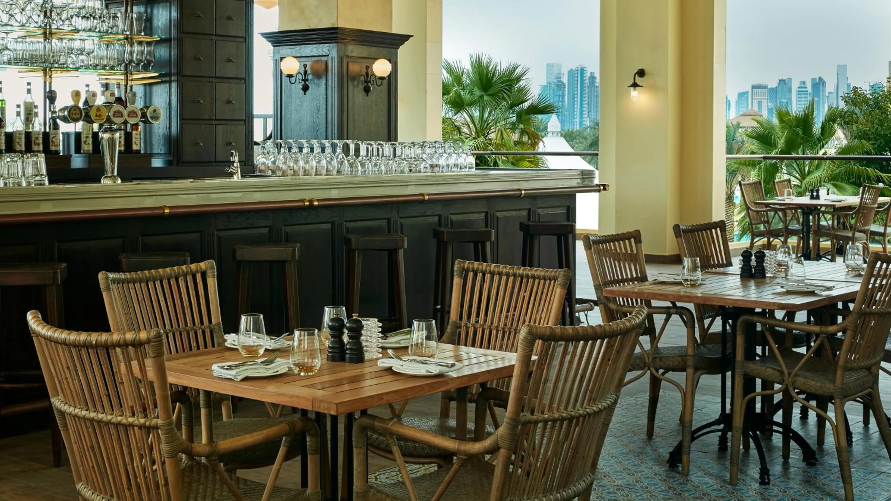 Restaurant/places to eat in InterContinental Hotels Doha Residences