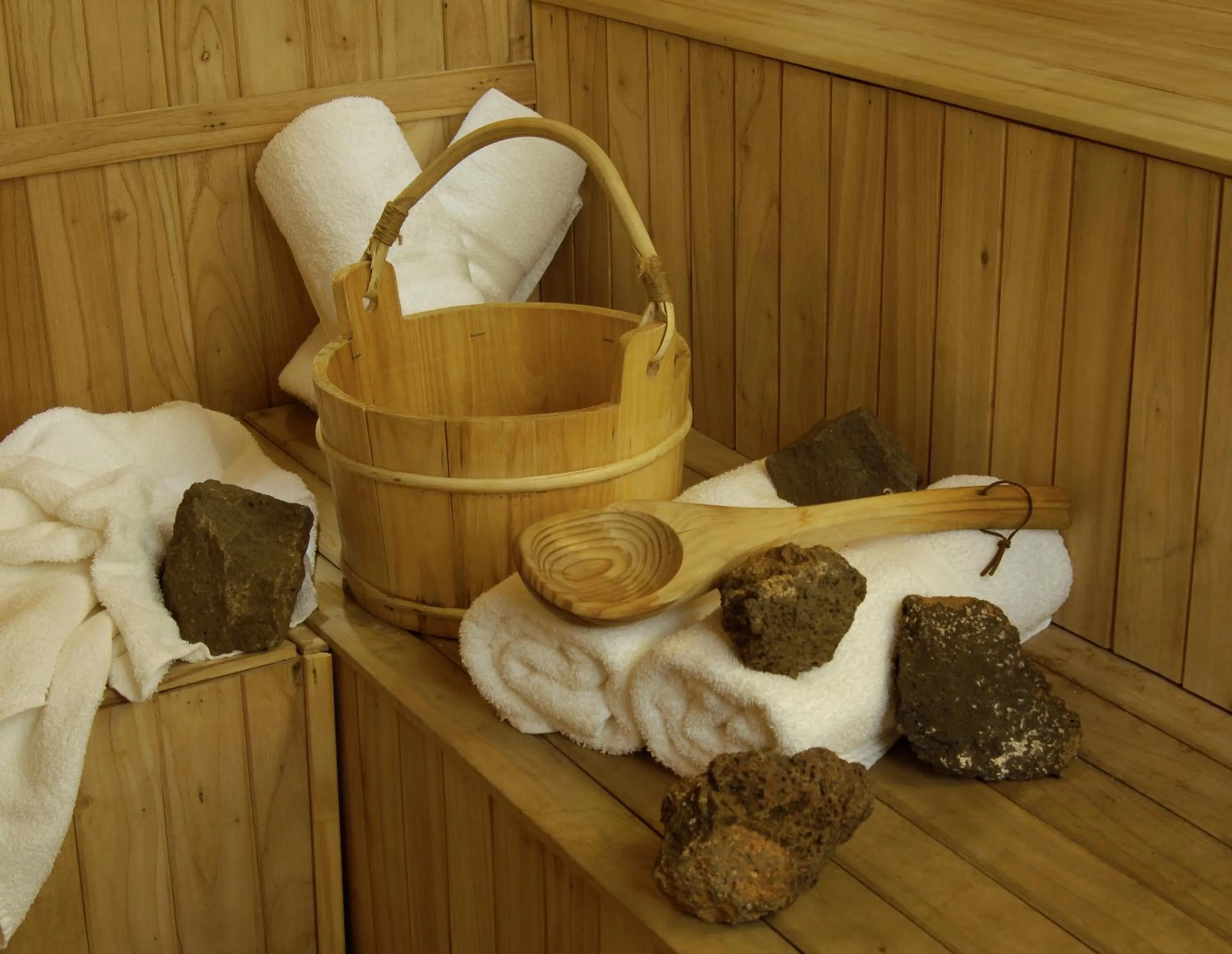 Sauna in Cilene del Faro Suites & Spa