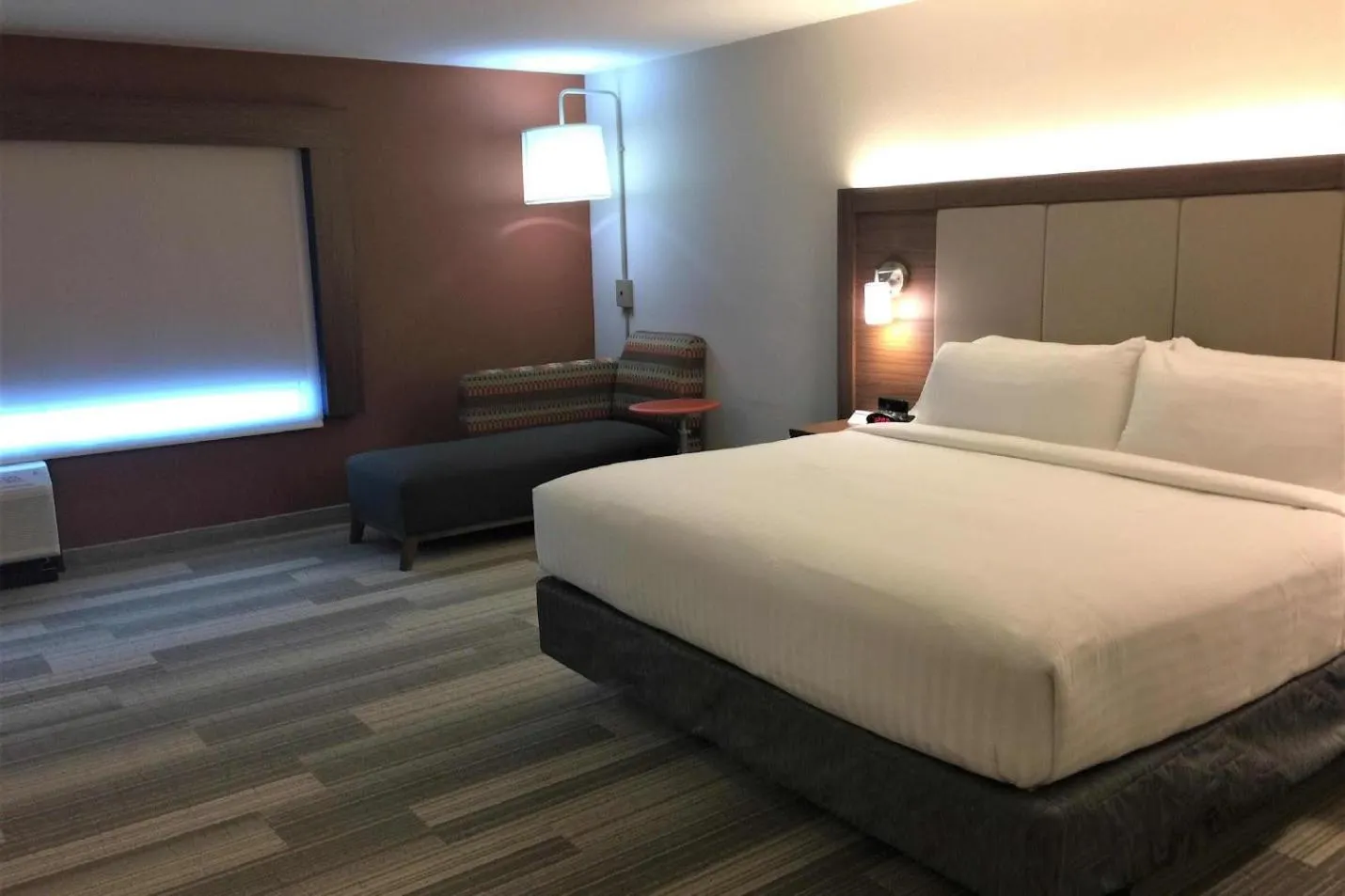 Bed in Holiday Inn Express & Suites Danville by IHG