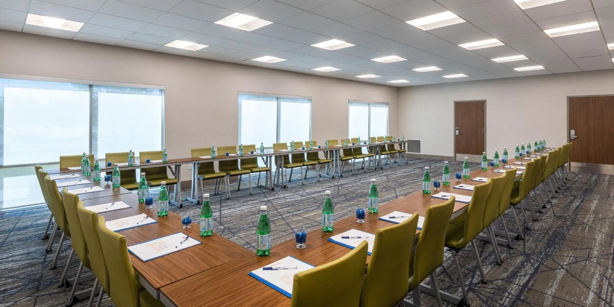 Meeting/conference room in Holiday Inn Express & Suites Greenwood Mall by IHG