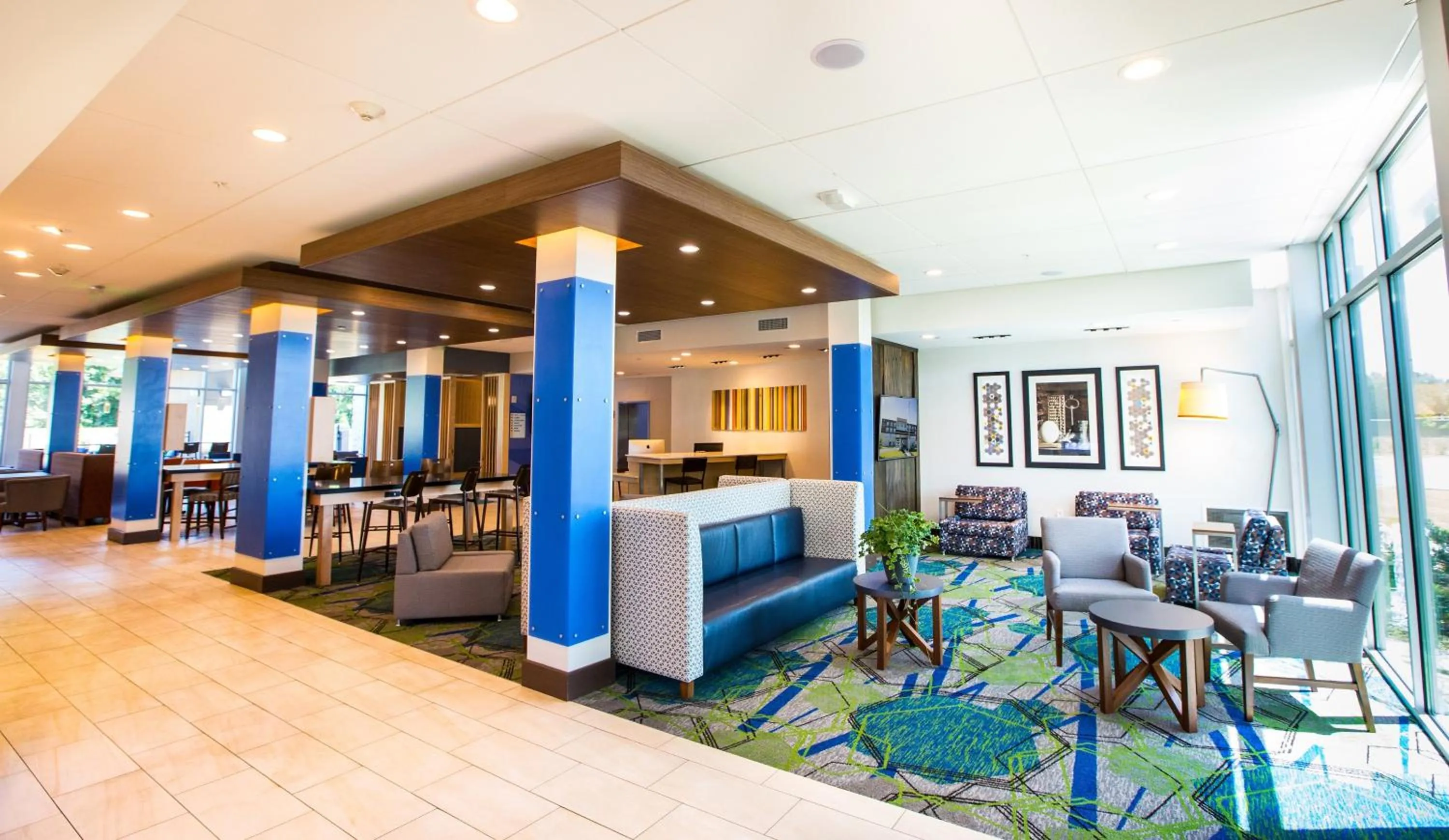 Property building in Holiday Inn Express & Suites Greenwood Mall by IHG