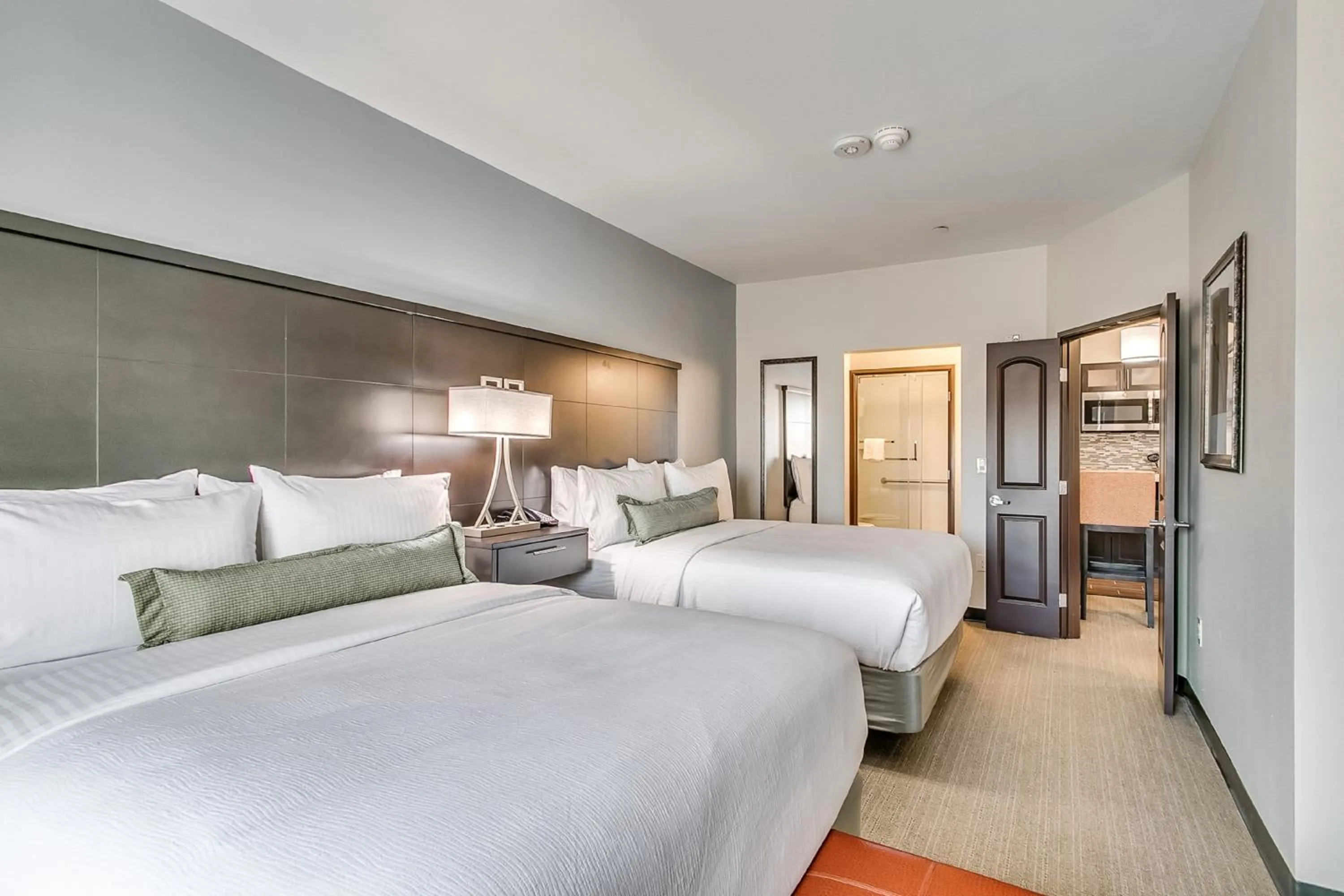 Photo of the whole room, Bed in Staybridge Suites Lubbock South by IHG