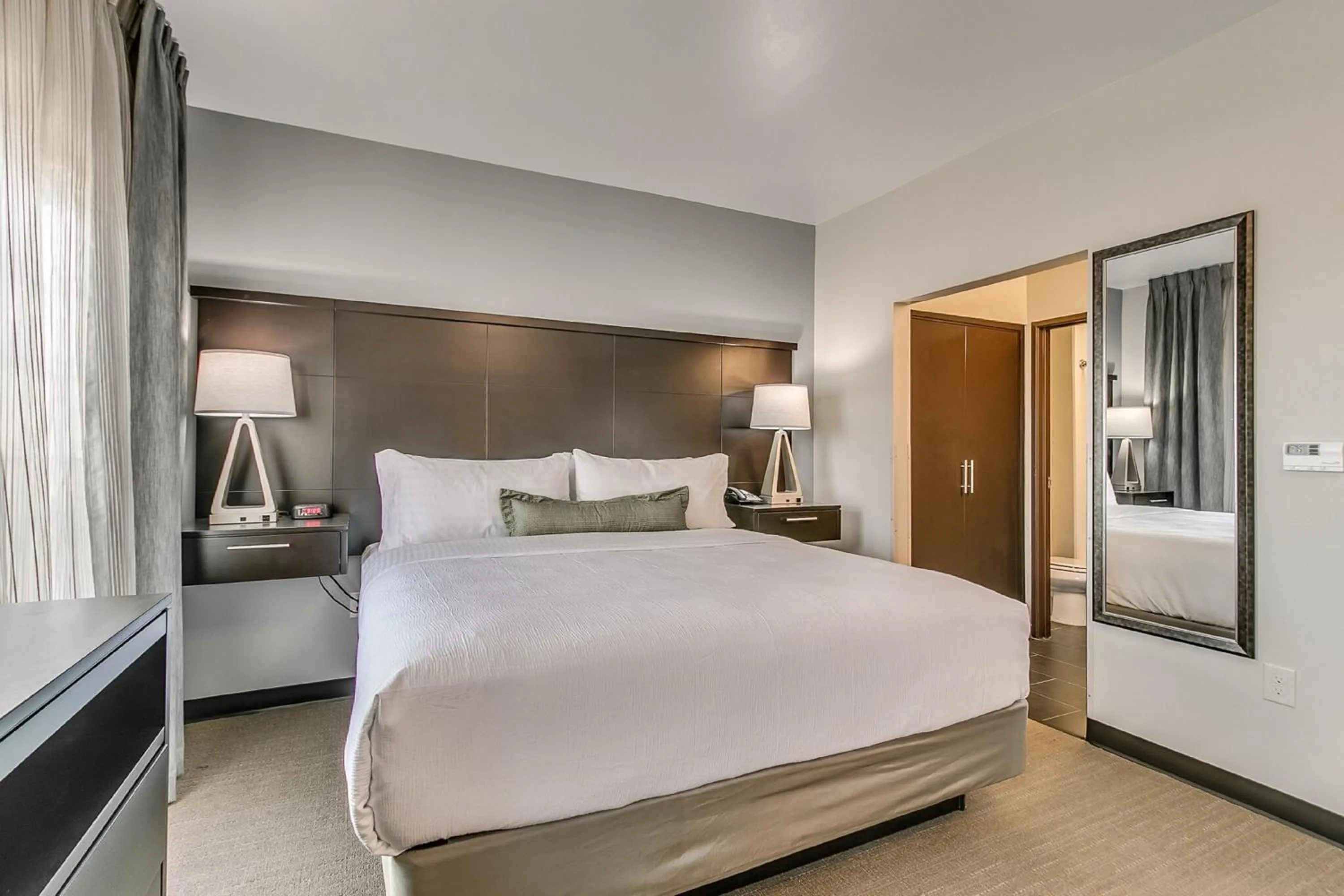 Bed in Staybridge Suites Lubbock South by IHG
