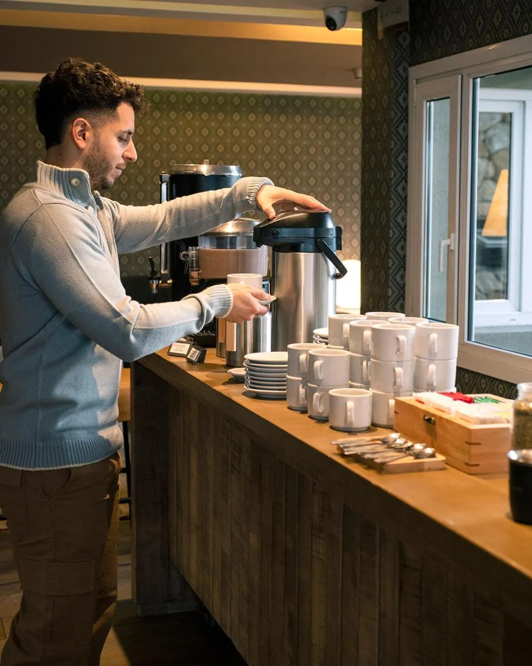 Buffet breakfast in Lennox Ushuaia