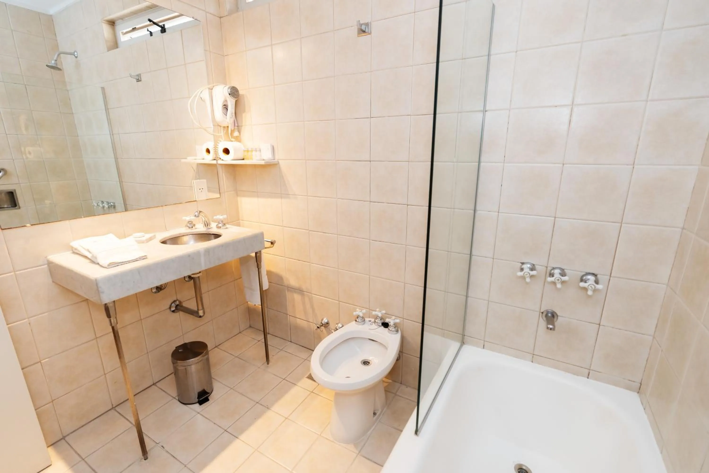 Bathroom in Loi Flats Buenos Aires