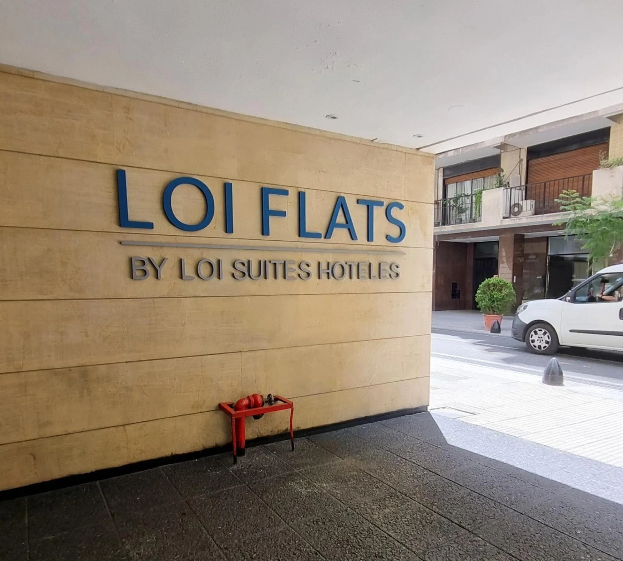 Property building in Loi Flats Buenos Aires