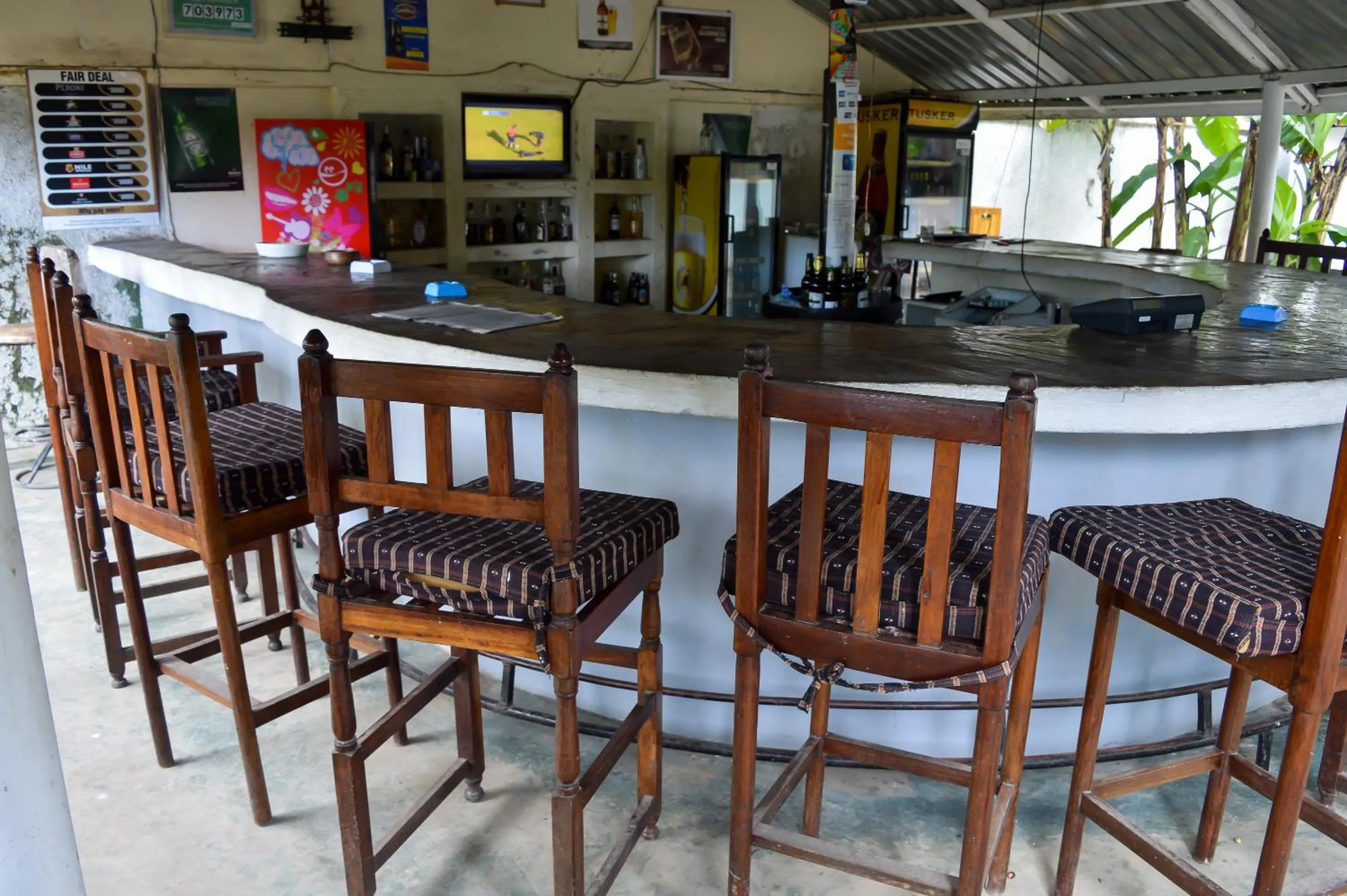 Lounge or bar in Sanana Conference Center and Holiday Resort