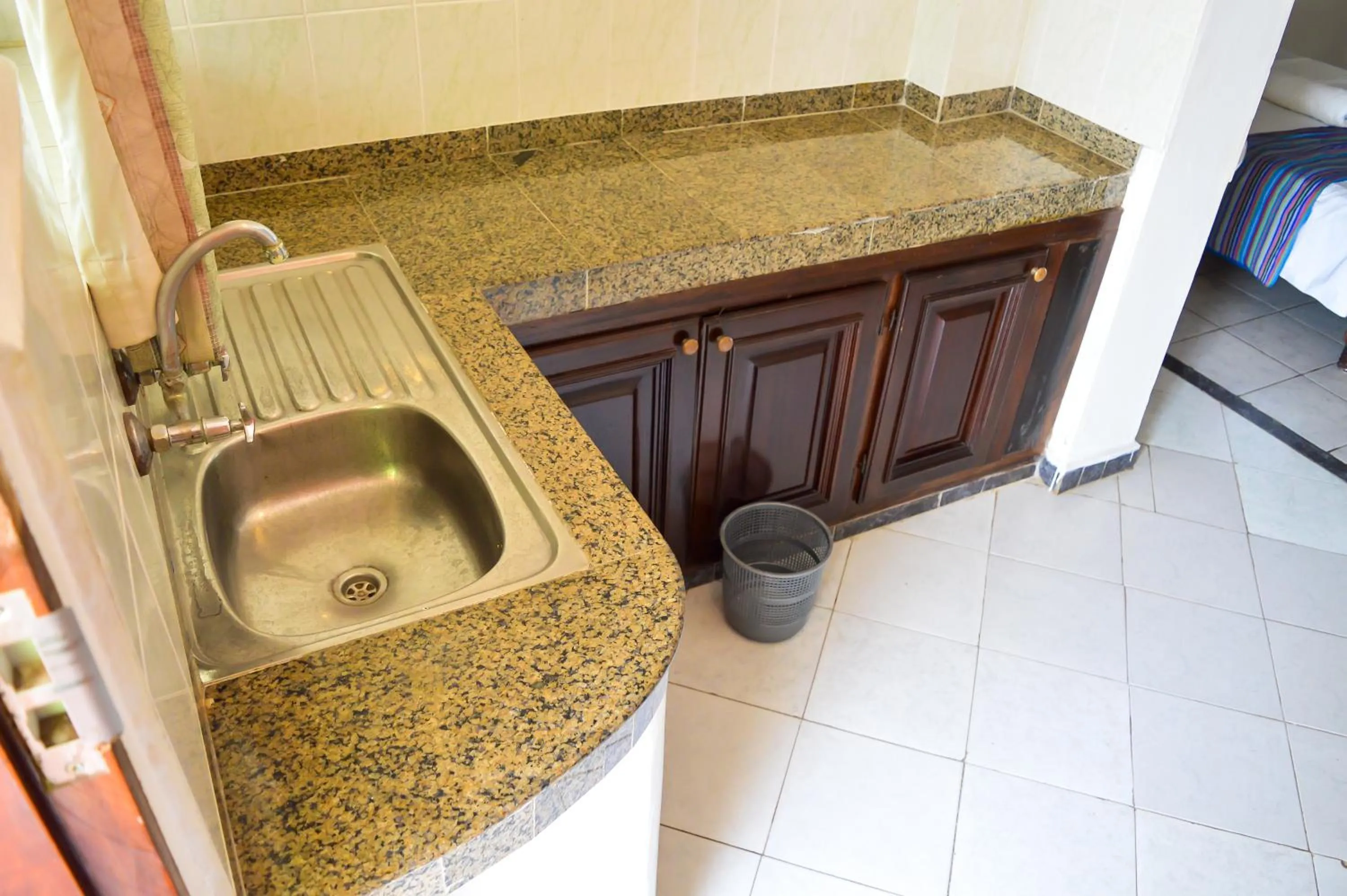 Kitchen or kitchenette in Sanana Conference Center and Holiday Resort