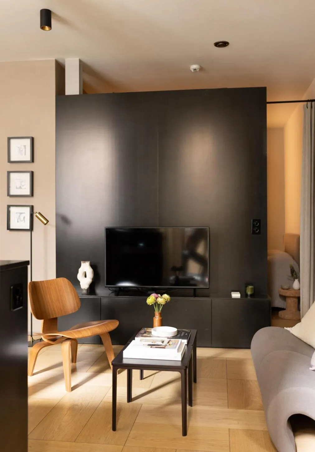 TV and multimedia in The Hamlet - Luxury Serviced Apartments