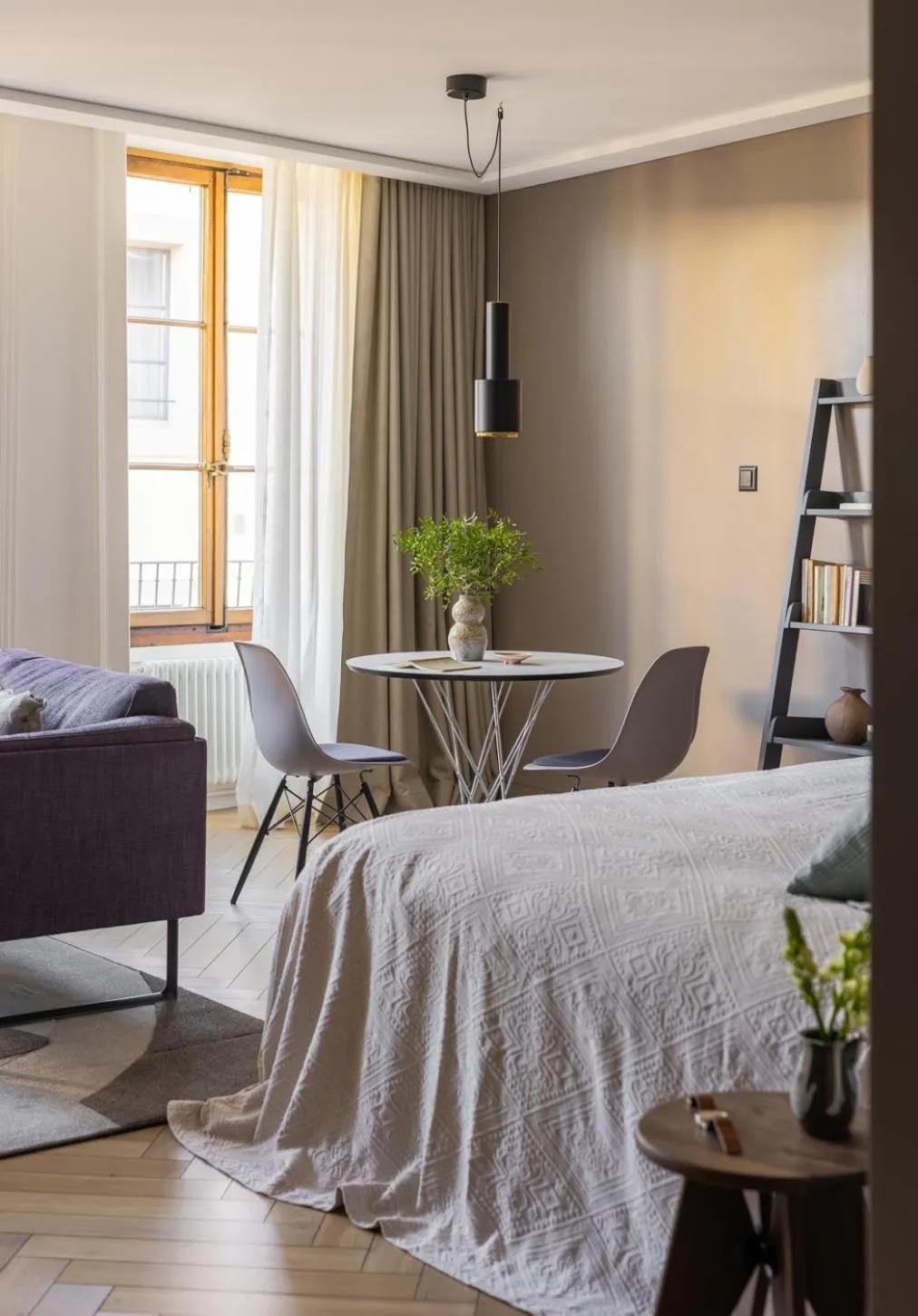 Bed in The Hamlet - Luxury Serviced Apartments