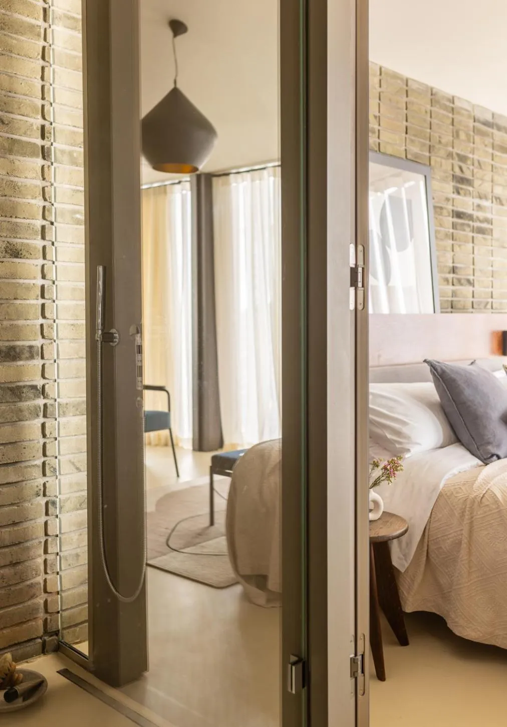 Bed in The Hamlet - Luxury Serviced Apartments